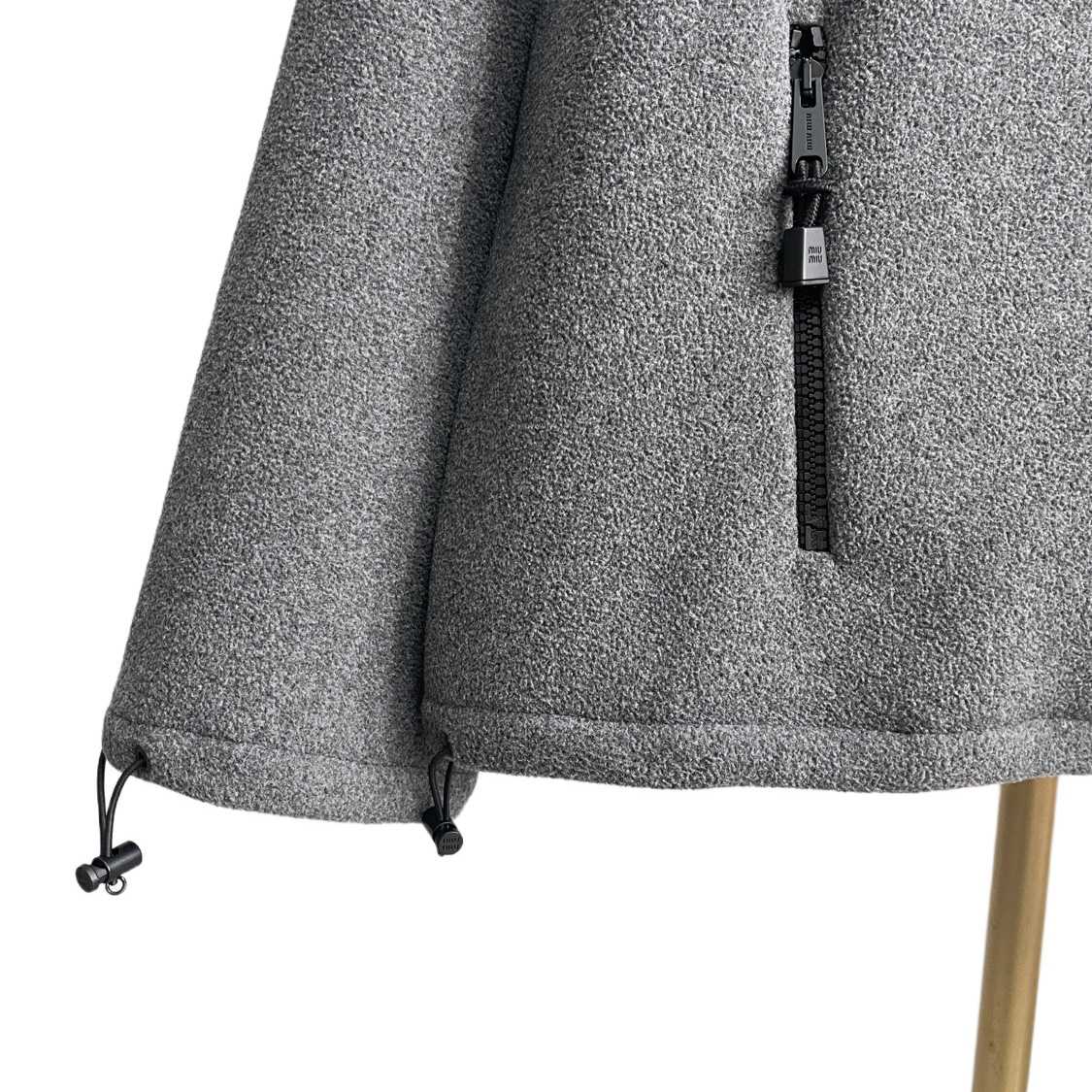 Miu Miu Logo-embroidered Fleece Sweatshirt    60056 - DopestKickz