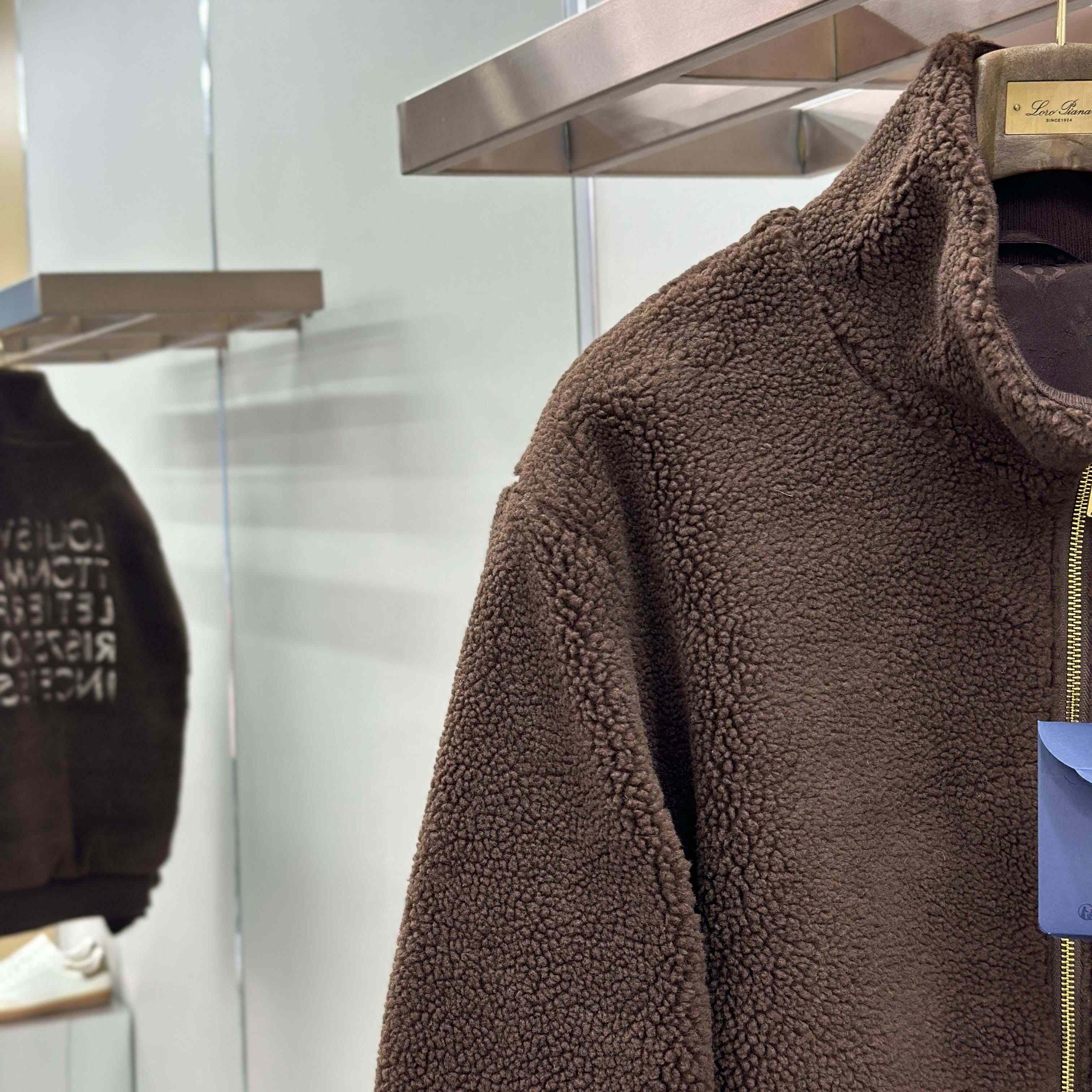 Louis Vuitton Zippered Fleece Blouson    1AJTU2 - DopestKickz