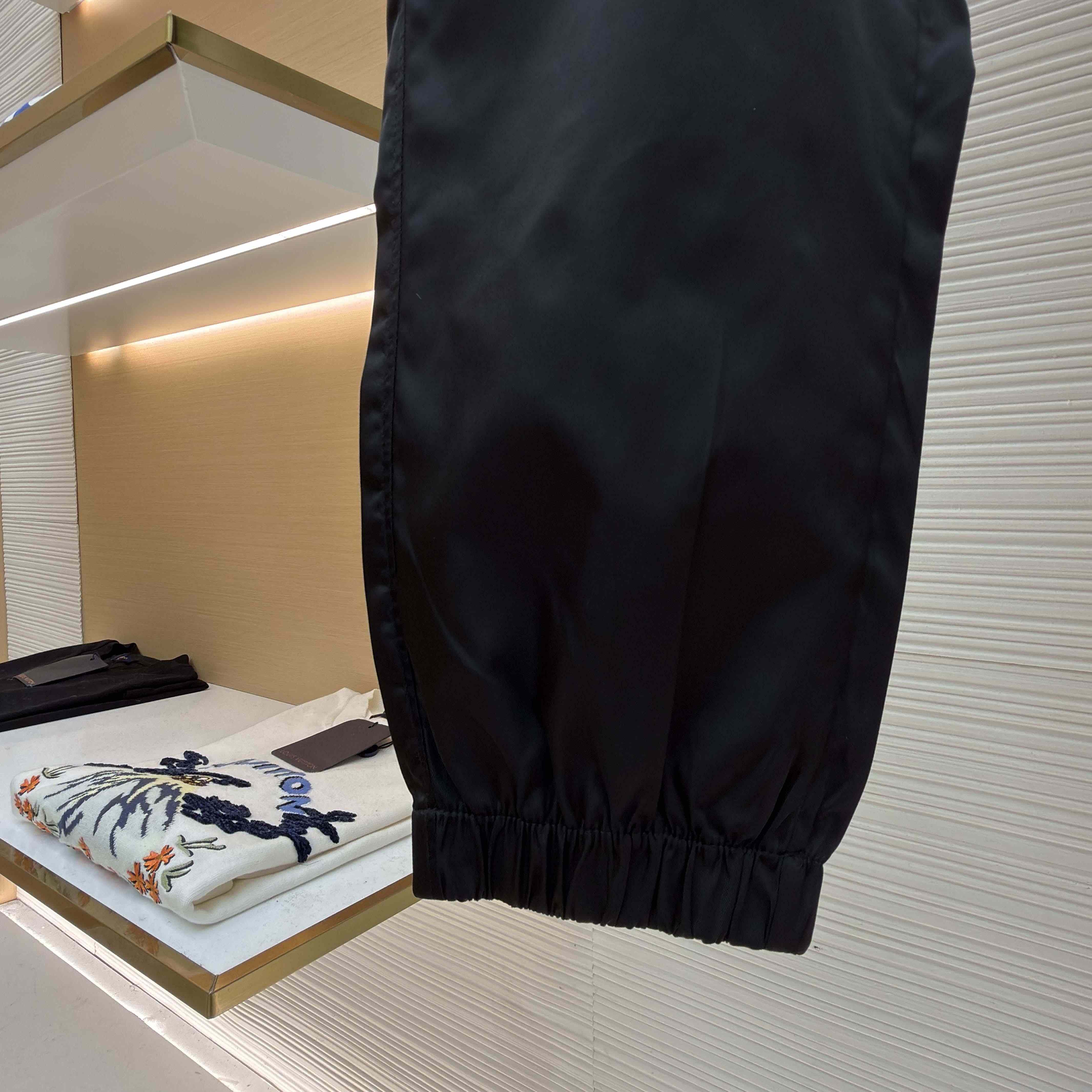 Prada Men's Re-Nylon Pants - DopestKickz