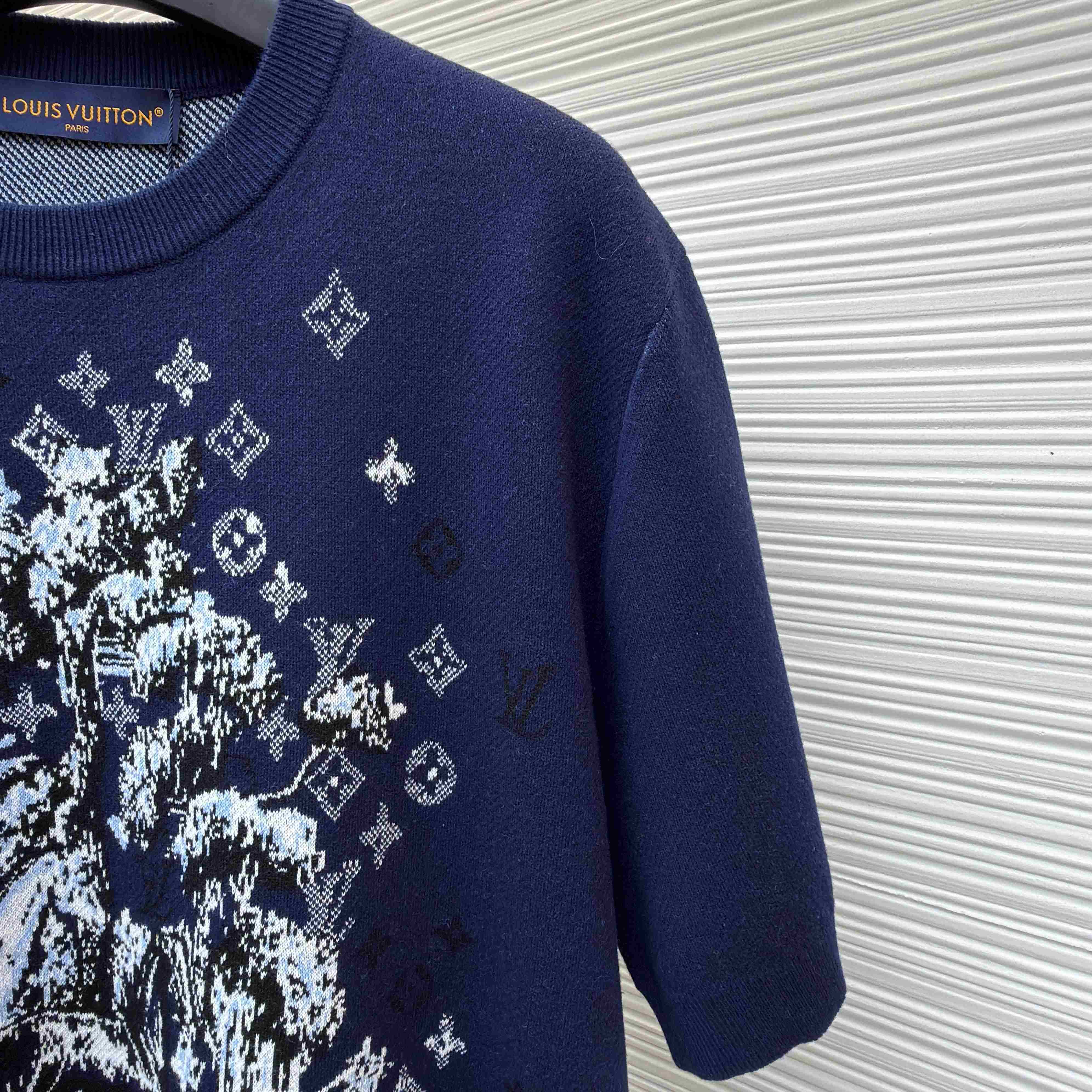 Louis Vuitton Short-Sleeved Jacquard Crewneck    1AJBVC - DopestKickz