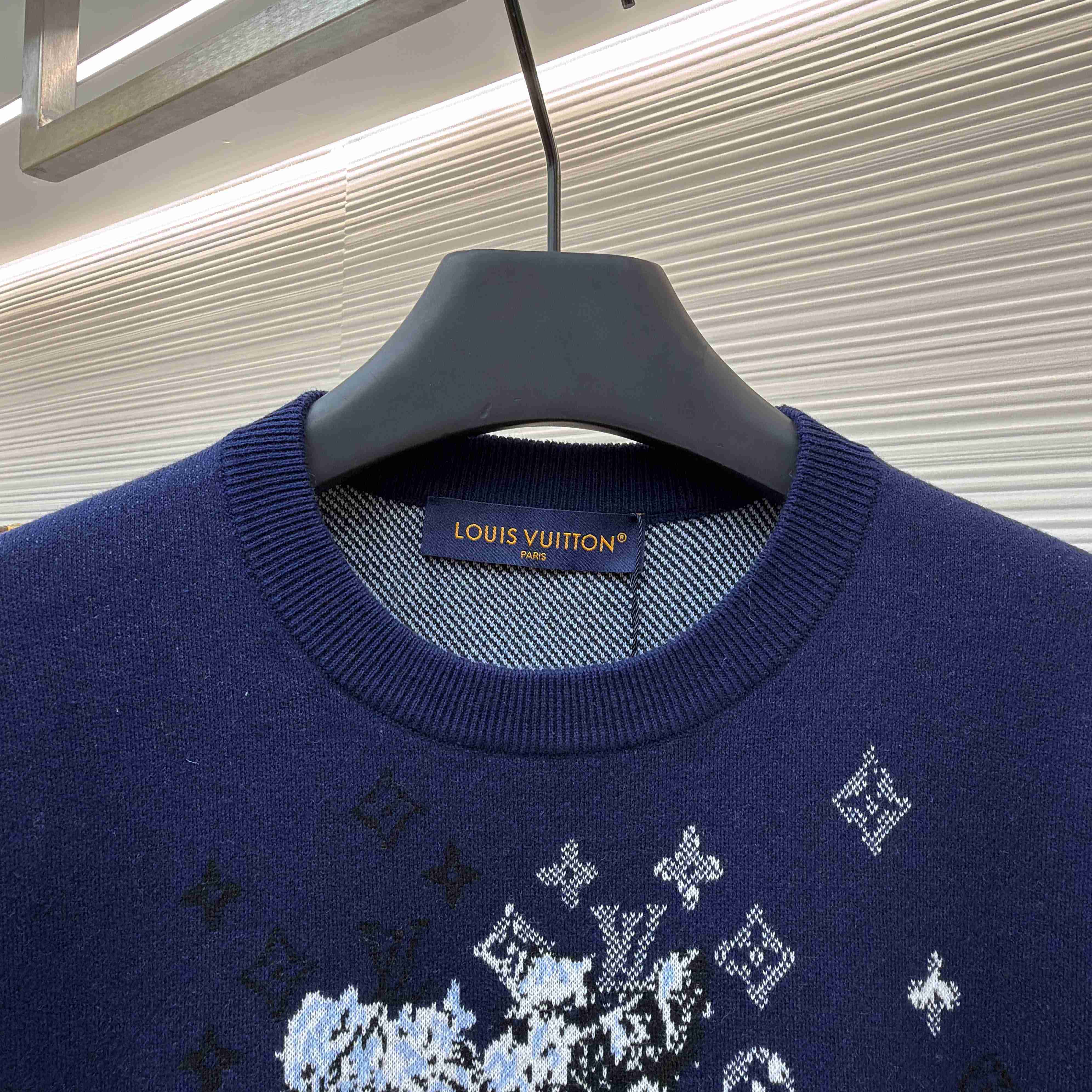 Louis Vuitton Short-Sleeved Jacquard Crewneck    1AJBVC - DopestKickz
