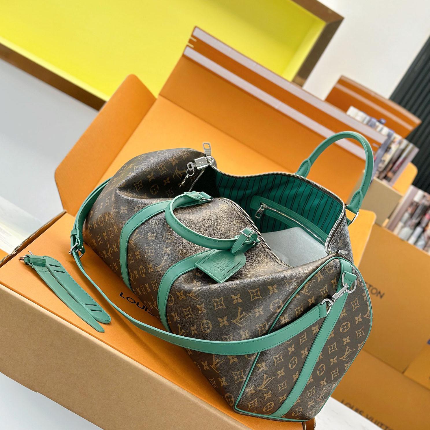 Louis Vuitton Keepall Bandoulière 50 M12630 - DopestKickz