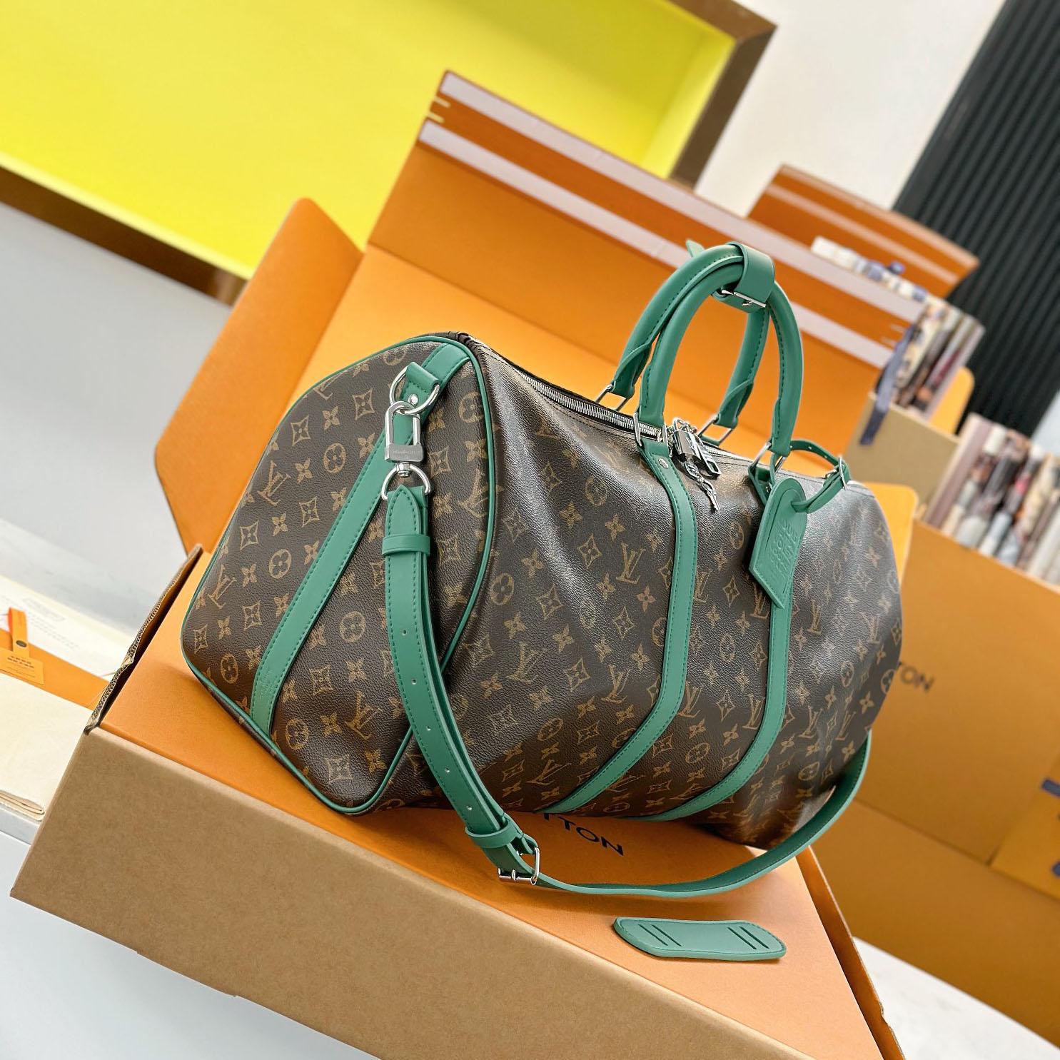 Louis Vuitton Keepall Bandoulière 50 M12630 - DopestKickz