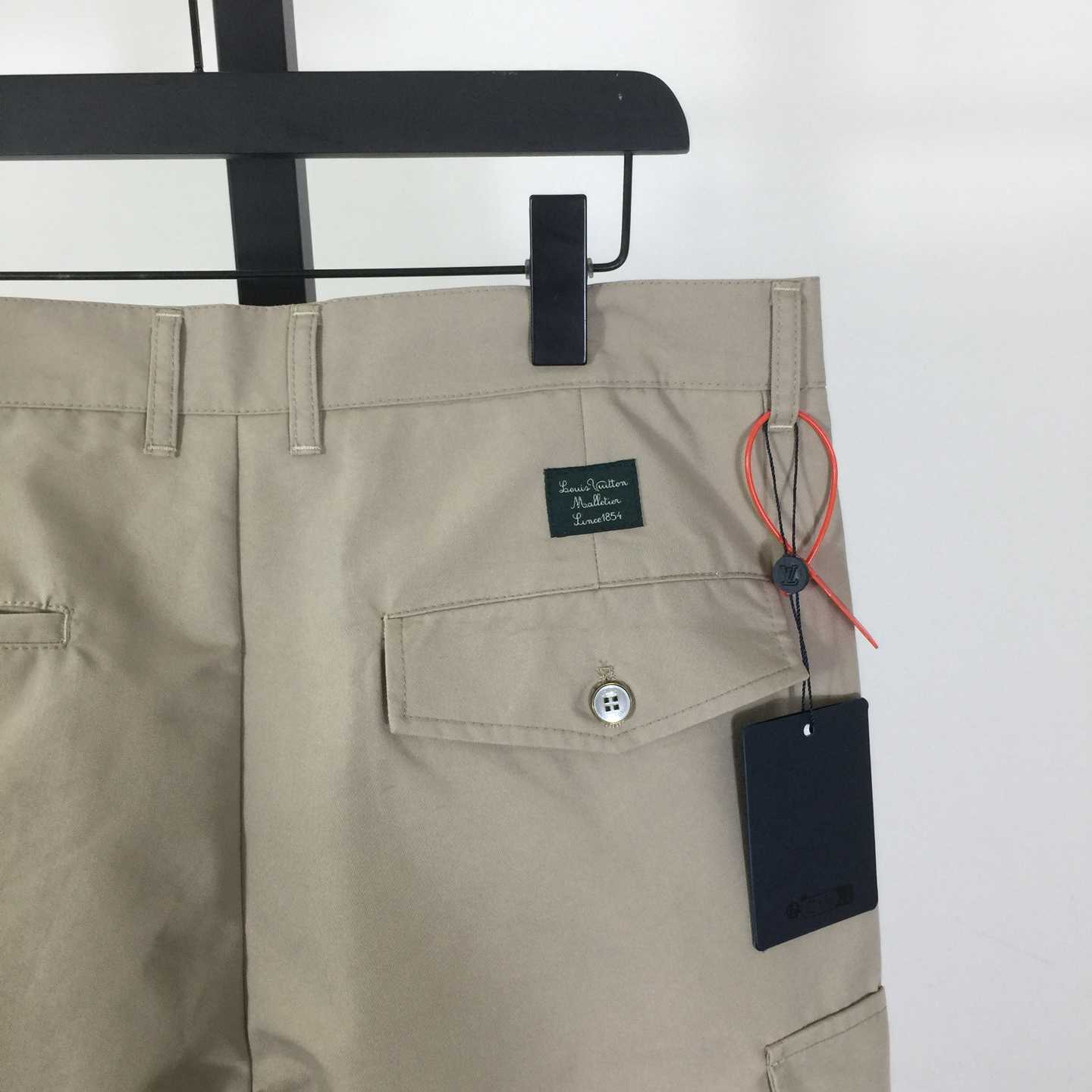 Louis Vuitton Signature Cargo Pants - DopestKickz