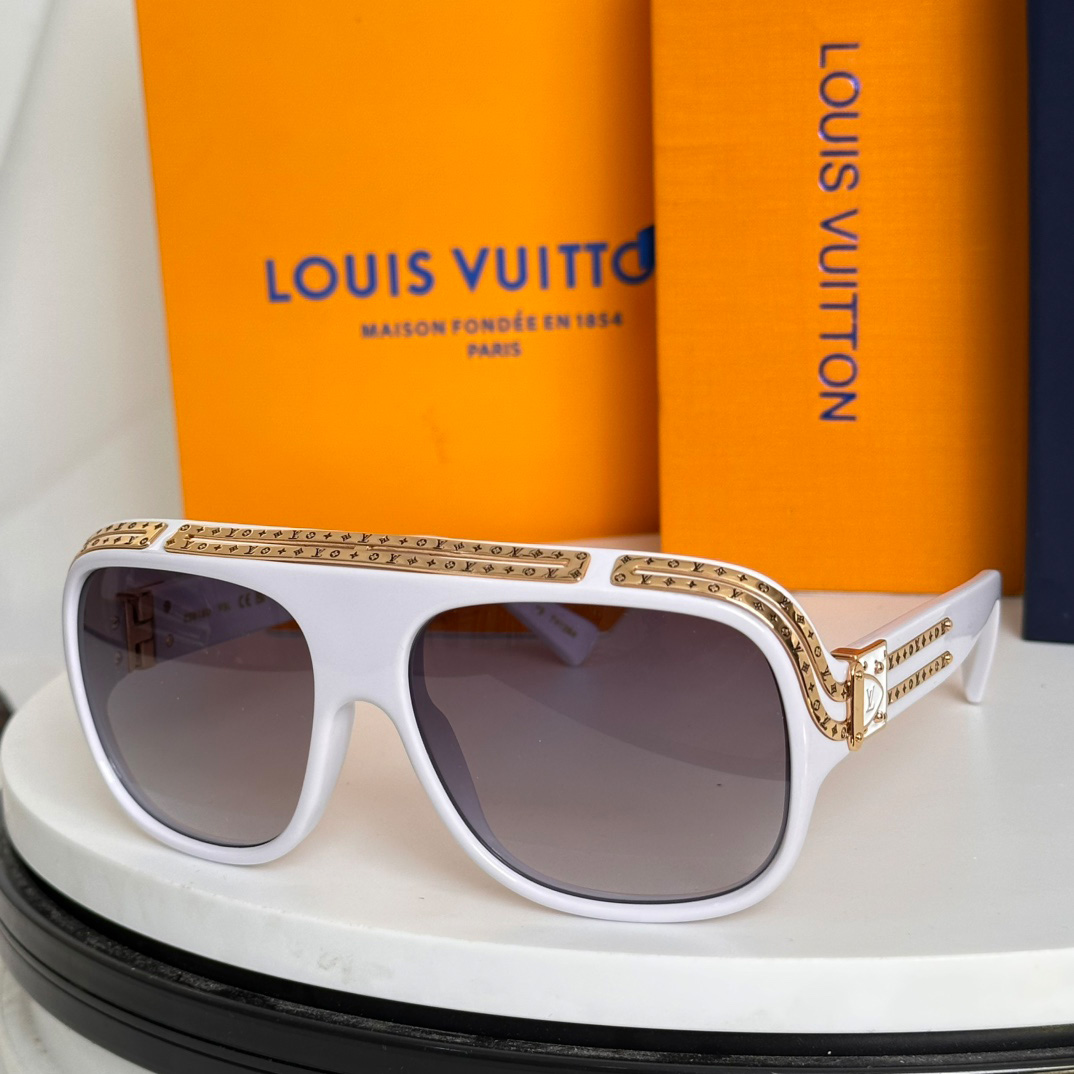 Louis Vuitton Sunglasses   - DopestKickz