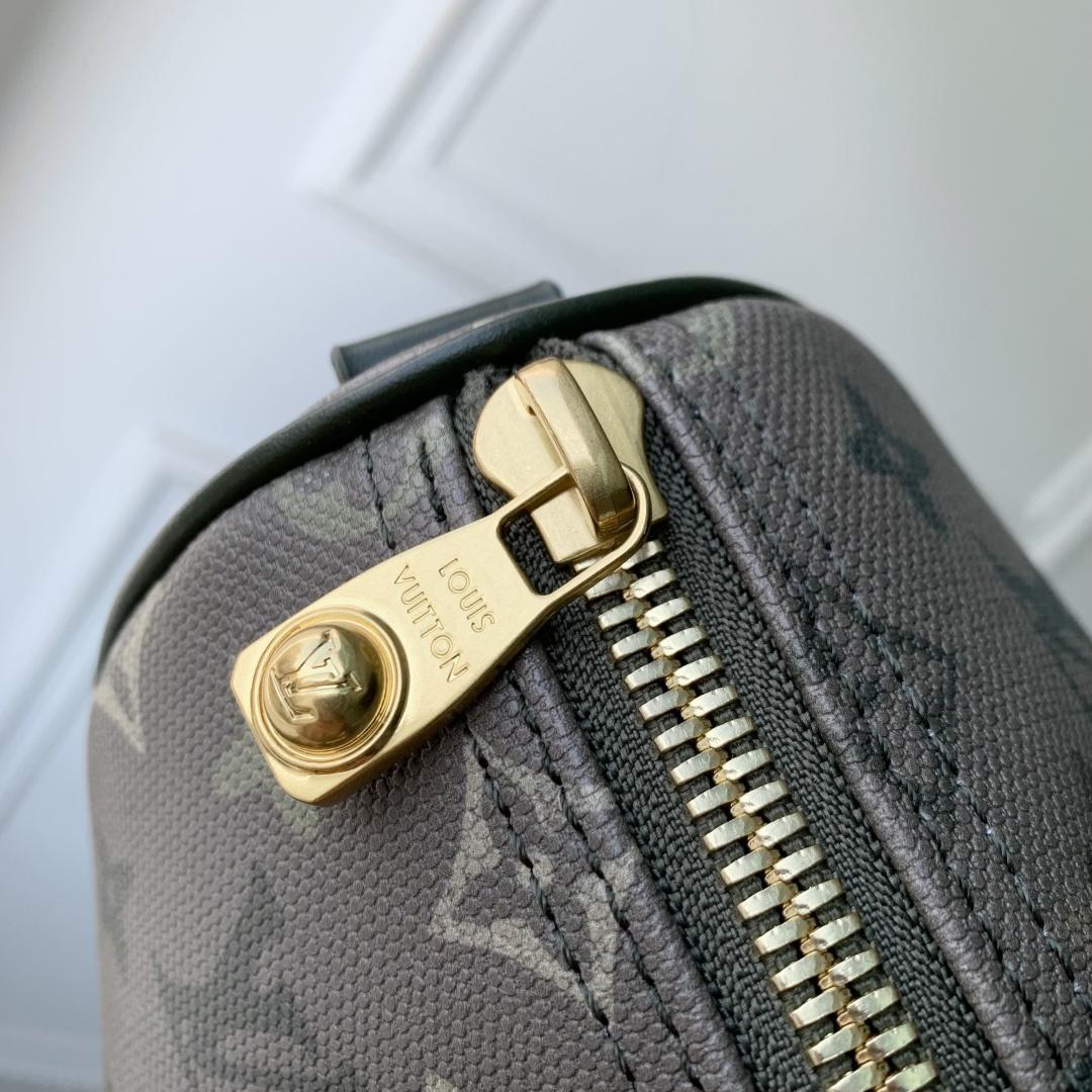 Louis Vuitton Keepall Bandoulière 25 Monogram Heritage    M26930 - DopestKickz