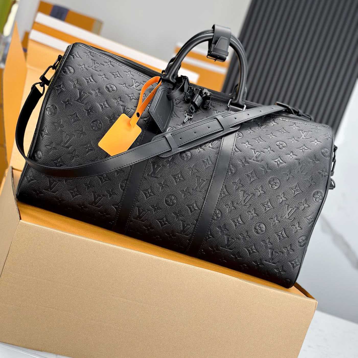 Louis Vuitton Keepall Bandoulière 50 M59025 - DopestKickz