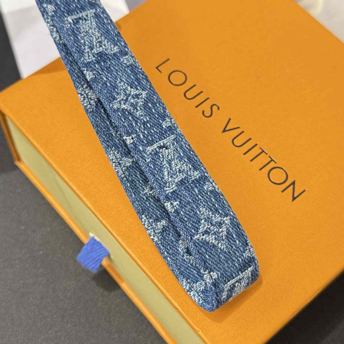Louis Vuitton LV x TM Denim Cerise Dragonne S00   M02599 - DopestKickz