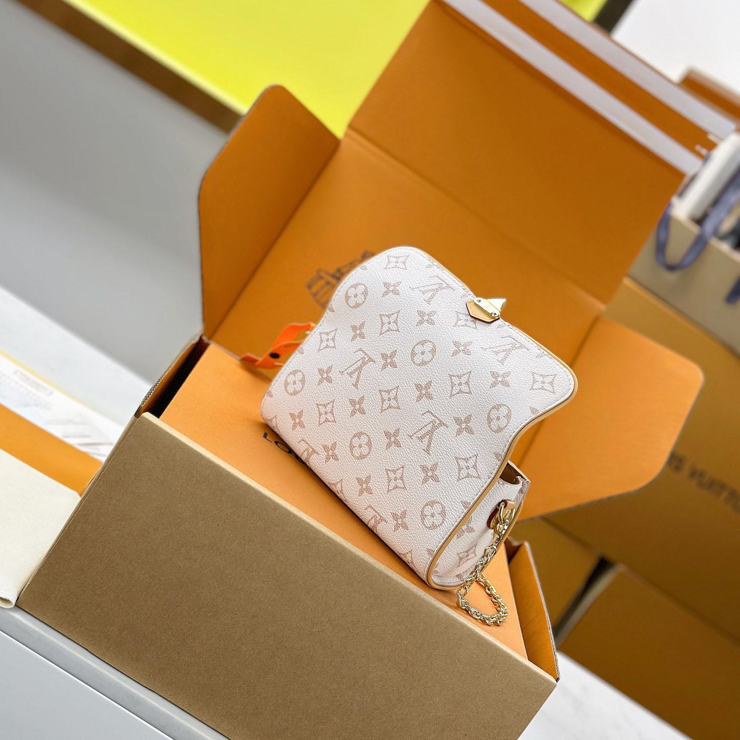  Louis Vuitton  Pochette Camille M26583 - DopestKickz