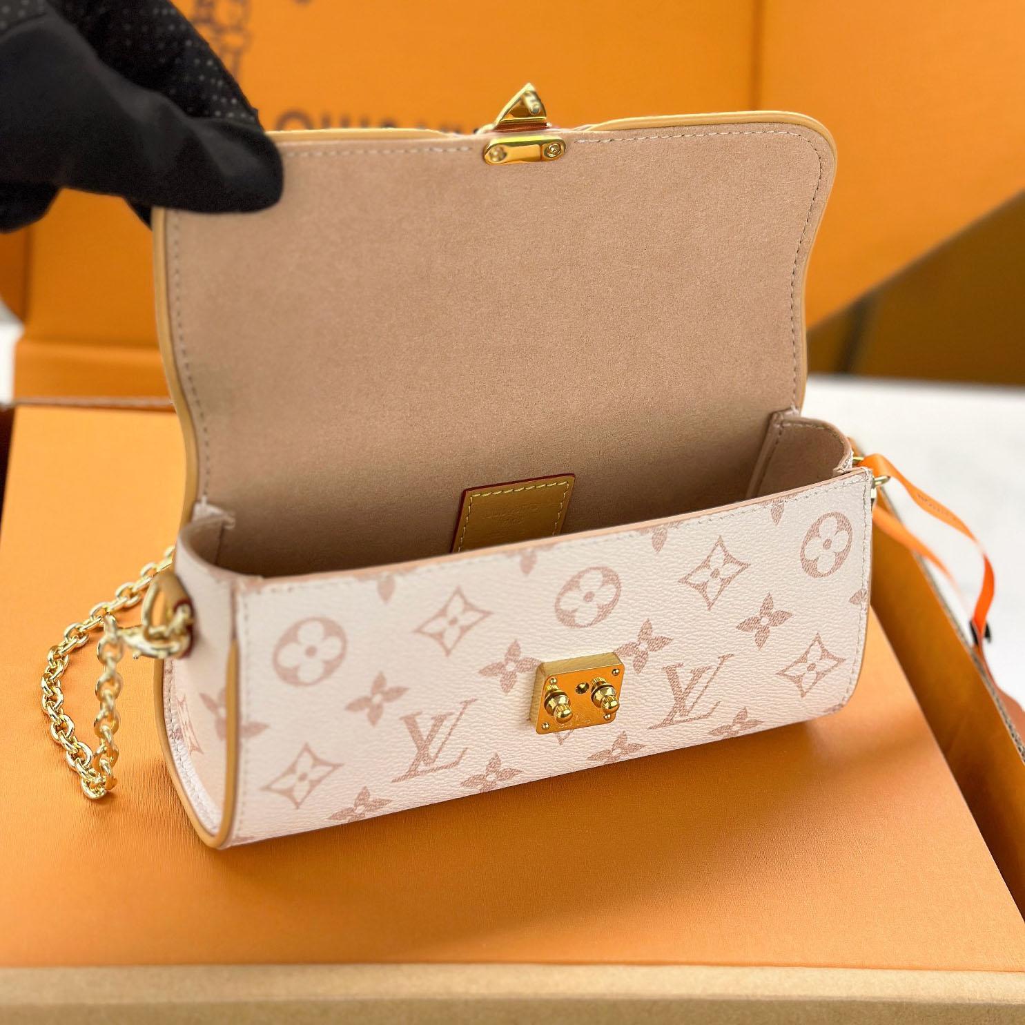  Louis Vuitton  Pochette Camille M26583 - DopestKickz