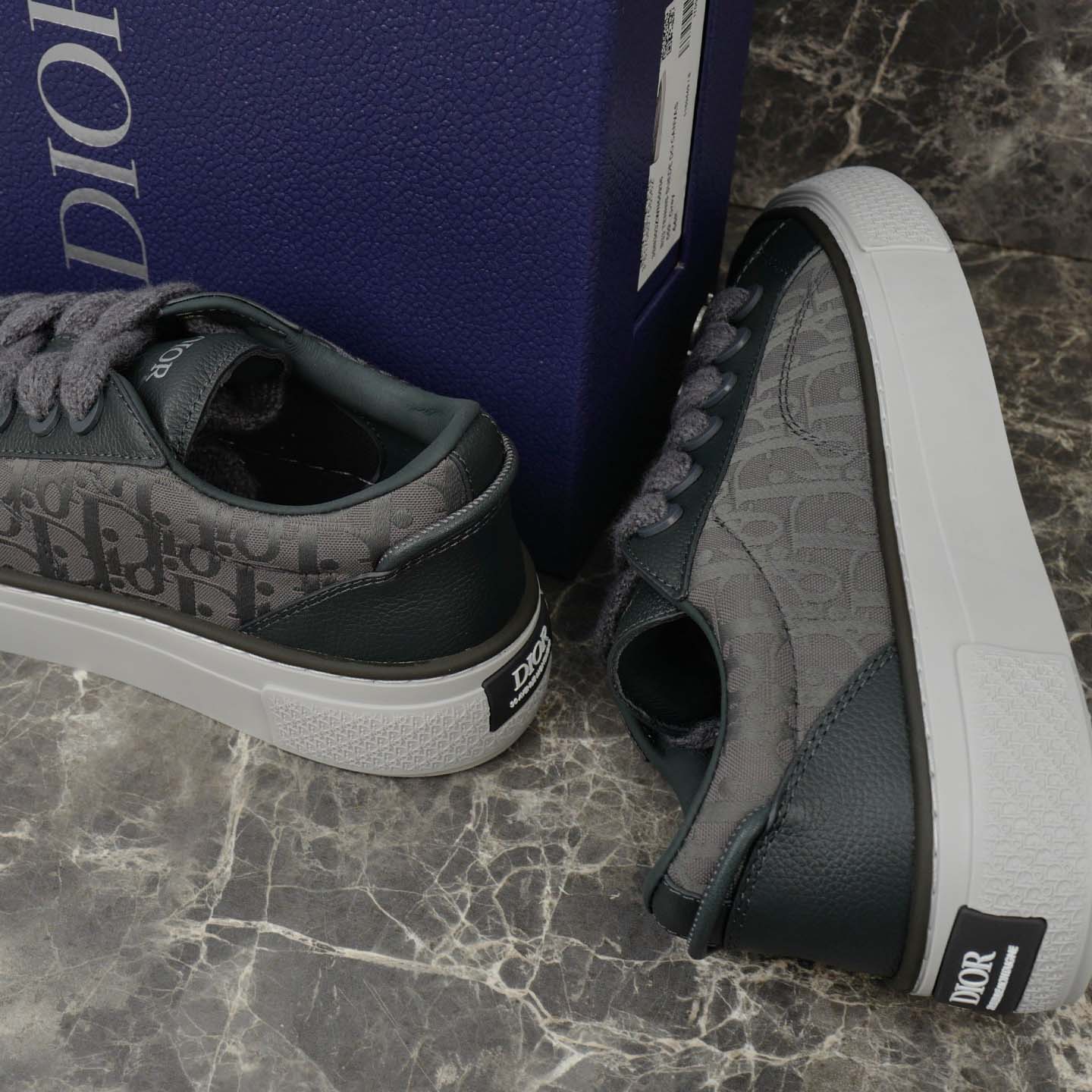 Dior B33 Spin Sneaker - DopestKickz