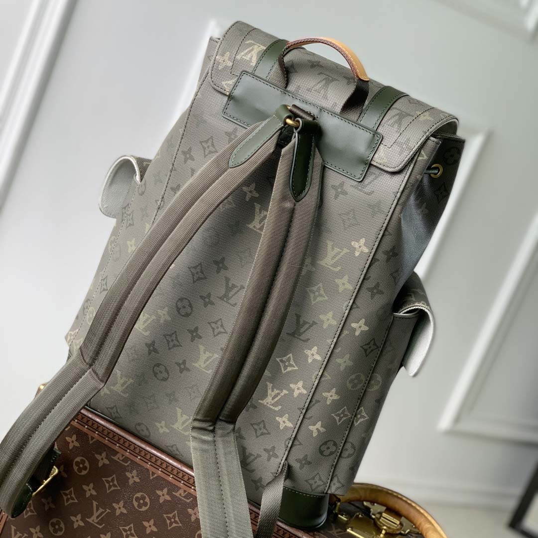 Louis Vuitton Christopher MM     M27080 - DopestKickz
