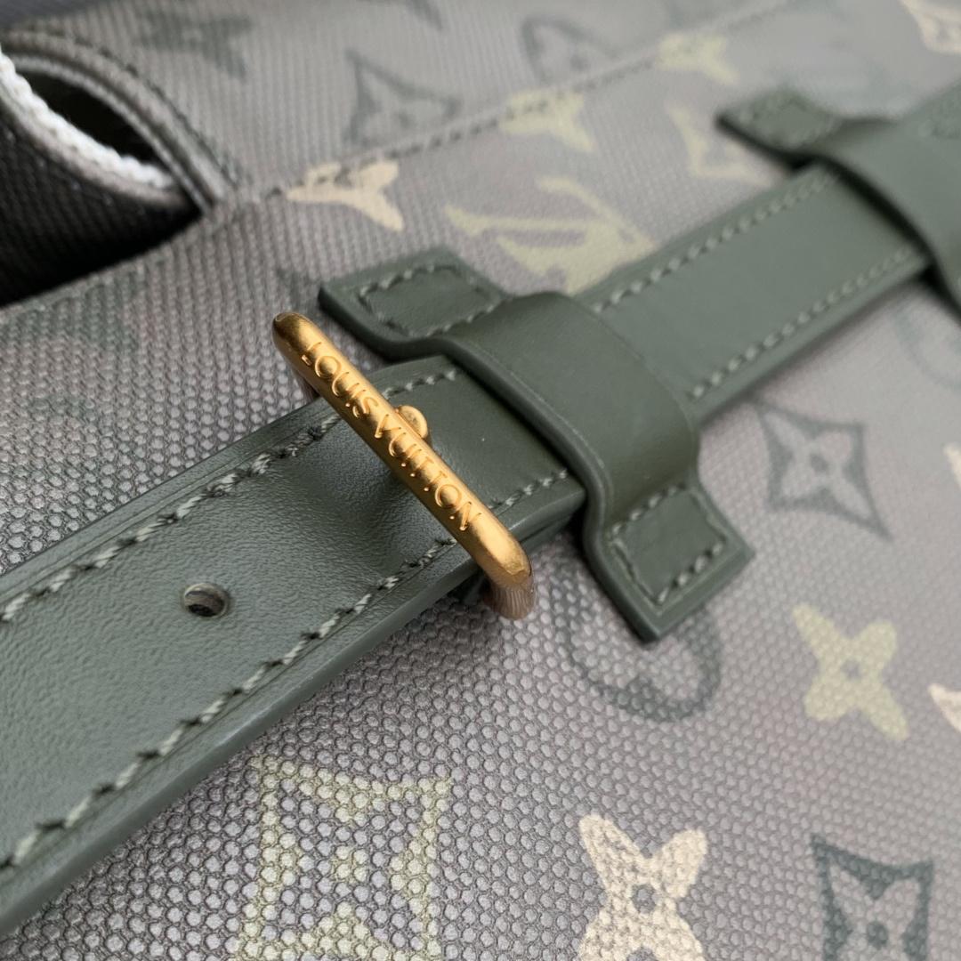  Louis Vuitton Christopher MM     M27080 - DopestKickz