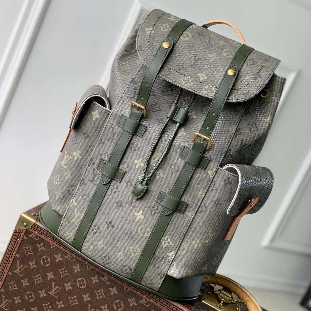  Louis Vuitton Christopher MM     M27080 - DopestKickz
