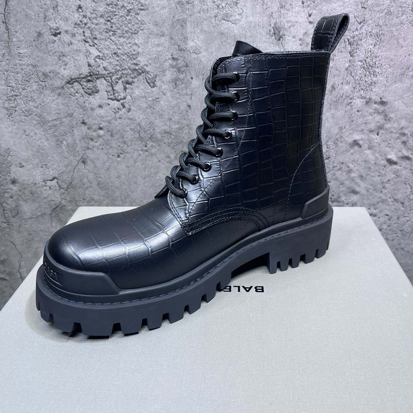 Balenciaga Strike 20mm Lace-up Boot - DopestKickz
