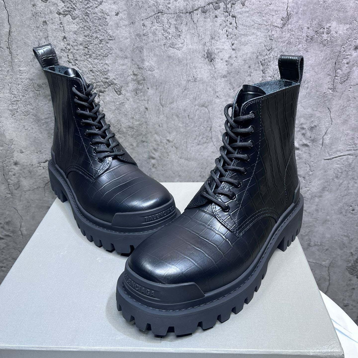 Balenciaga Strike 20mm Lace-up Boot - DopestKickz
