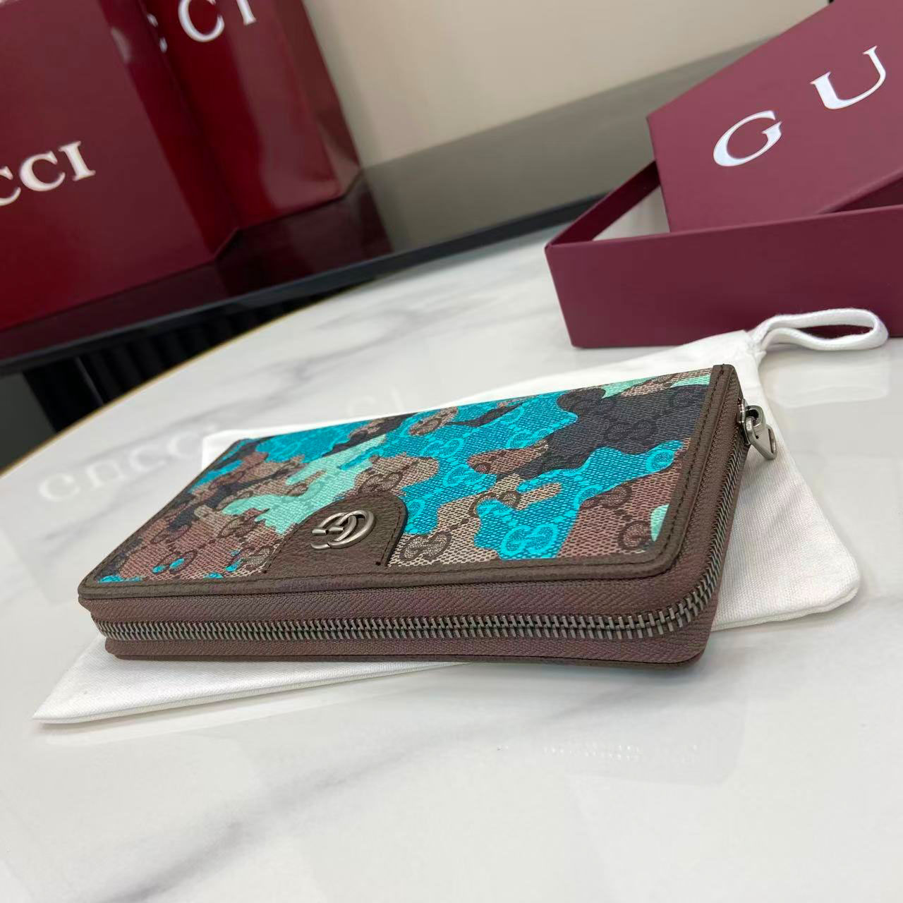 Gucci GG zip-around Wallet 834694 - DopestKickz
