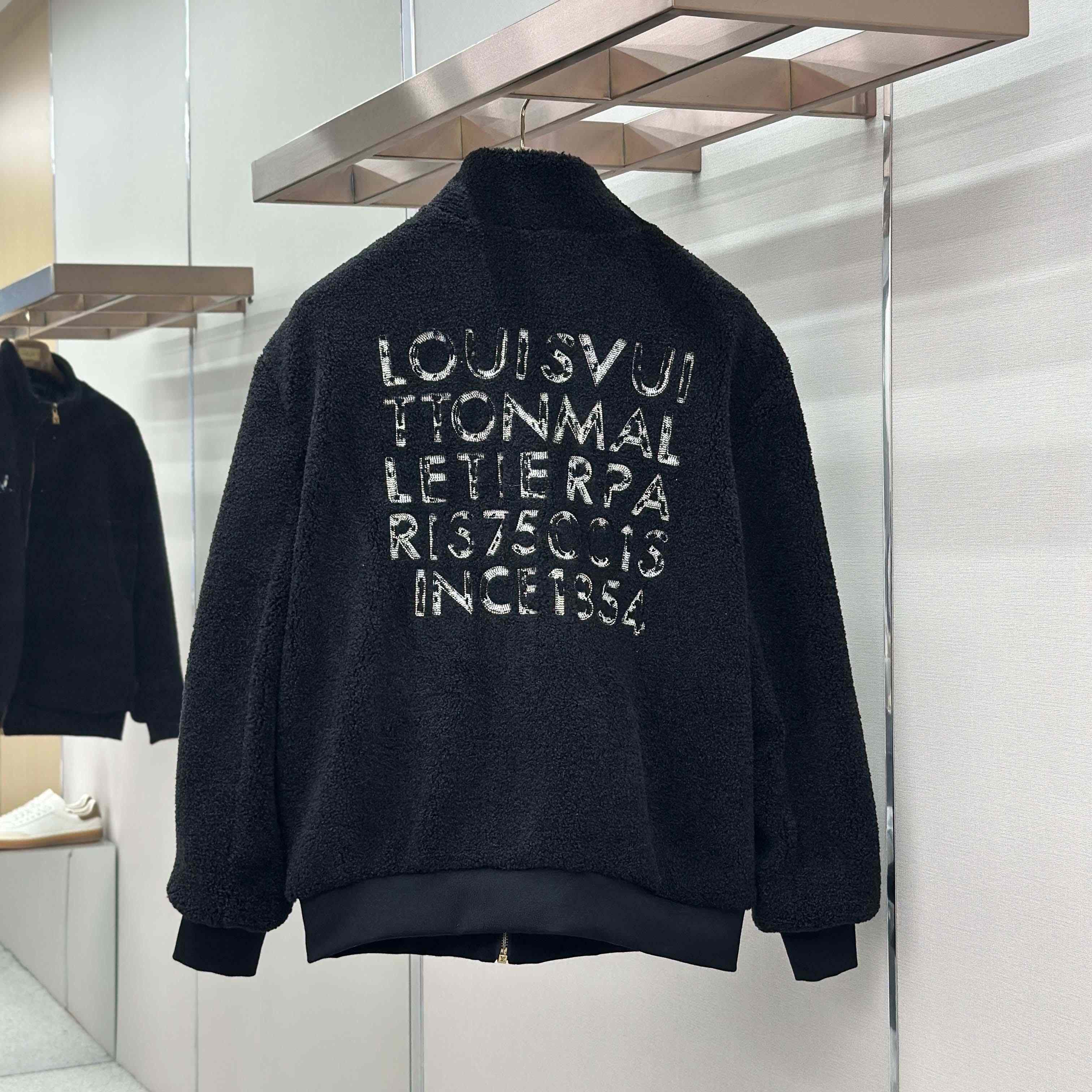 Louis Vuitton Zippered Fleece Blouson    1AJTU2 - DopestKickz