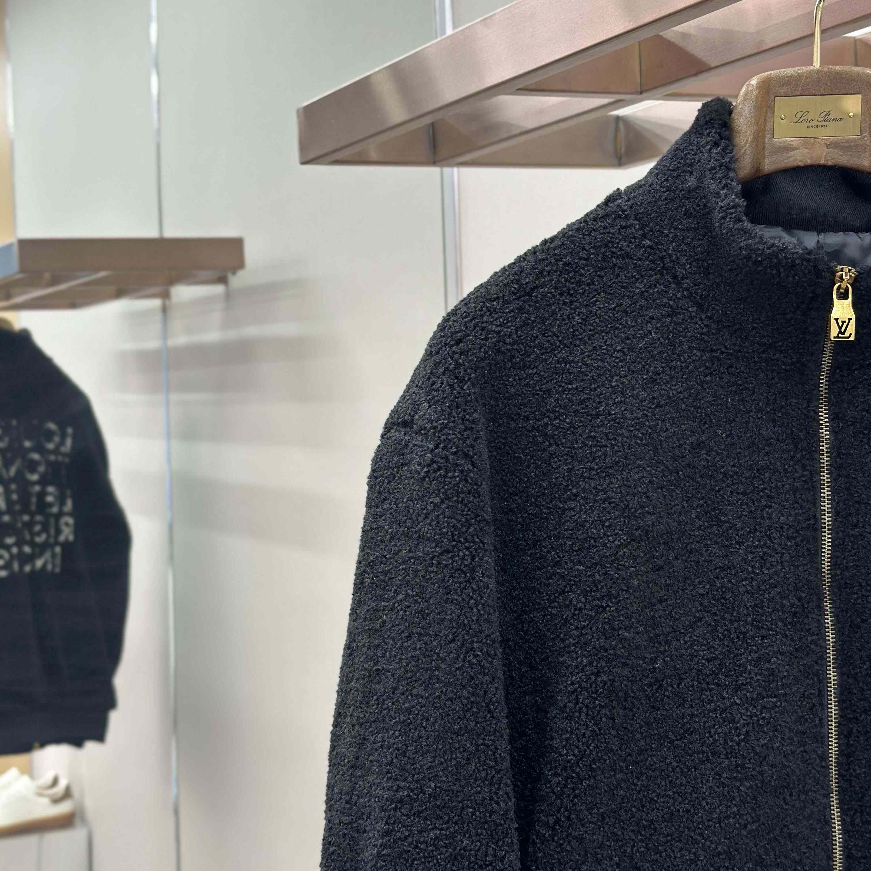 Louis Vuitton Zippered Fleece Blouson    1AJTU2 - DopestKickz