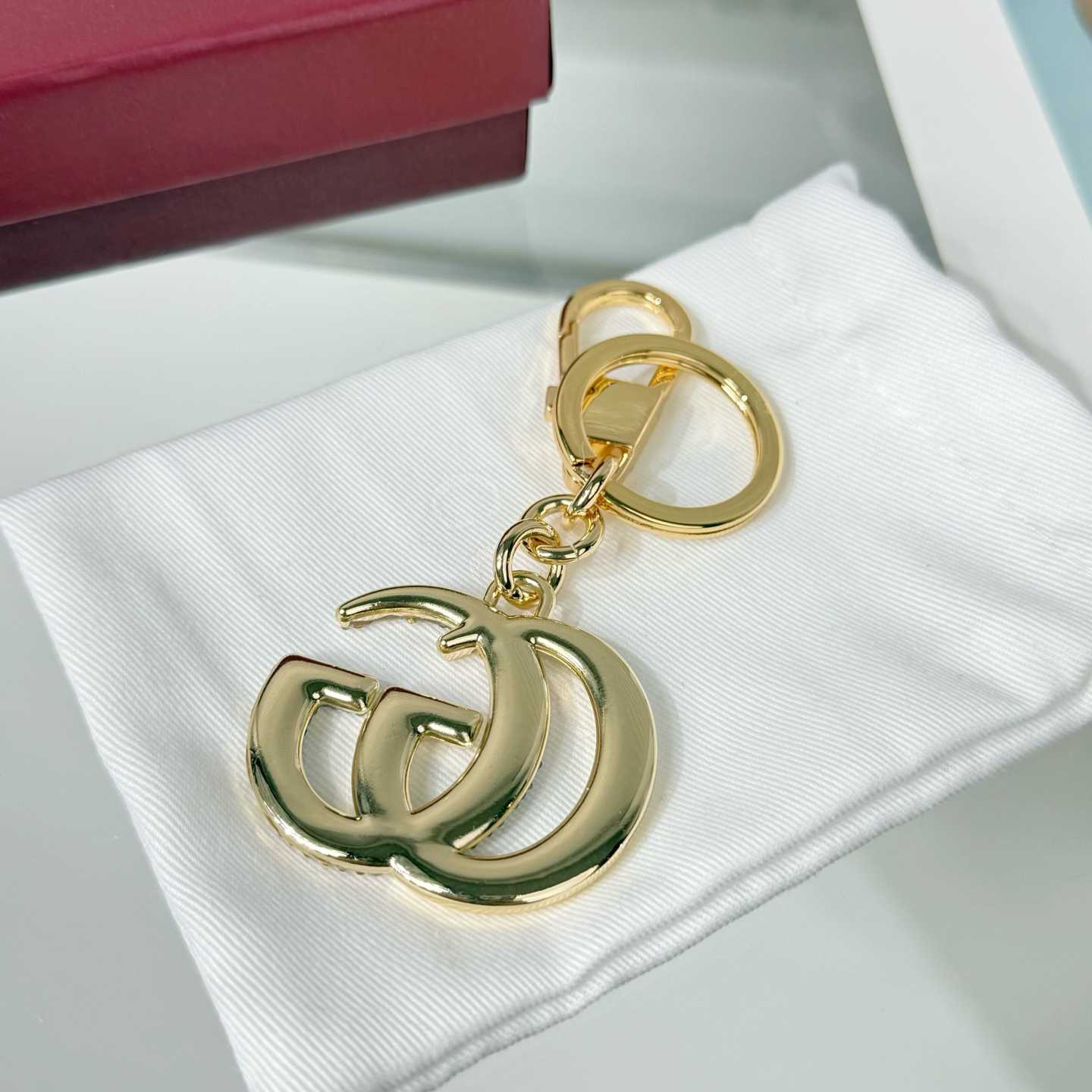 Gucci Crystal Double G keychain - DopestKickz