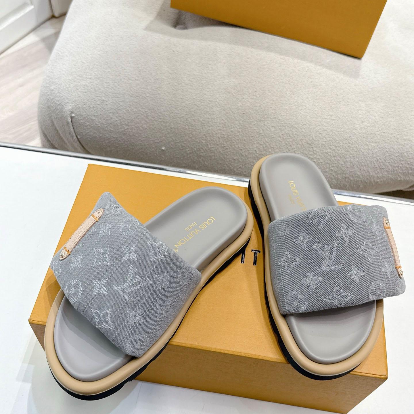 Louis Vuitton Pool Pillow Flat Comfort Mule 1AGUZY - DopestKickz