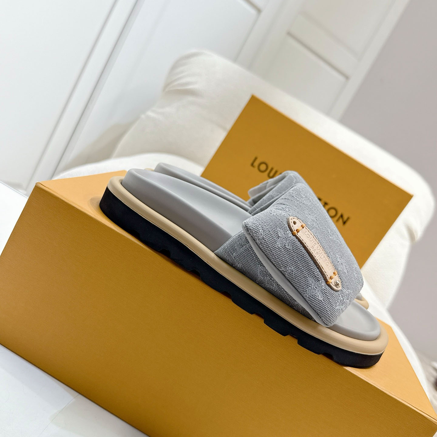 Louis Vuitton Pool Pillow Flat Comfort Mule 1AGUZY - DopestKickz