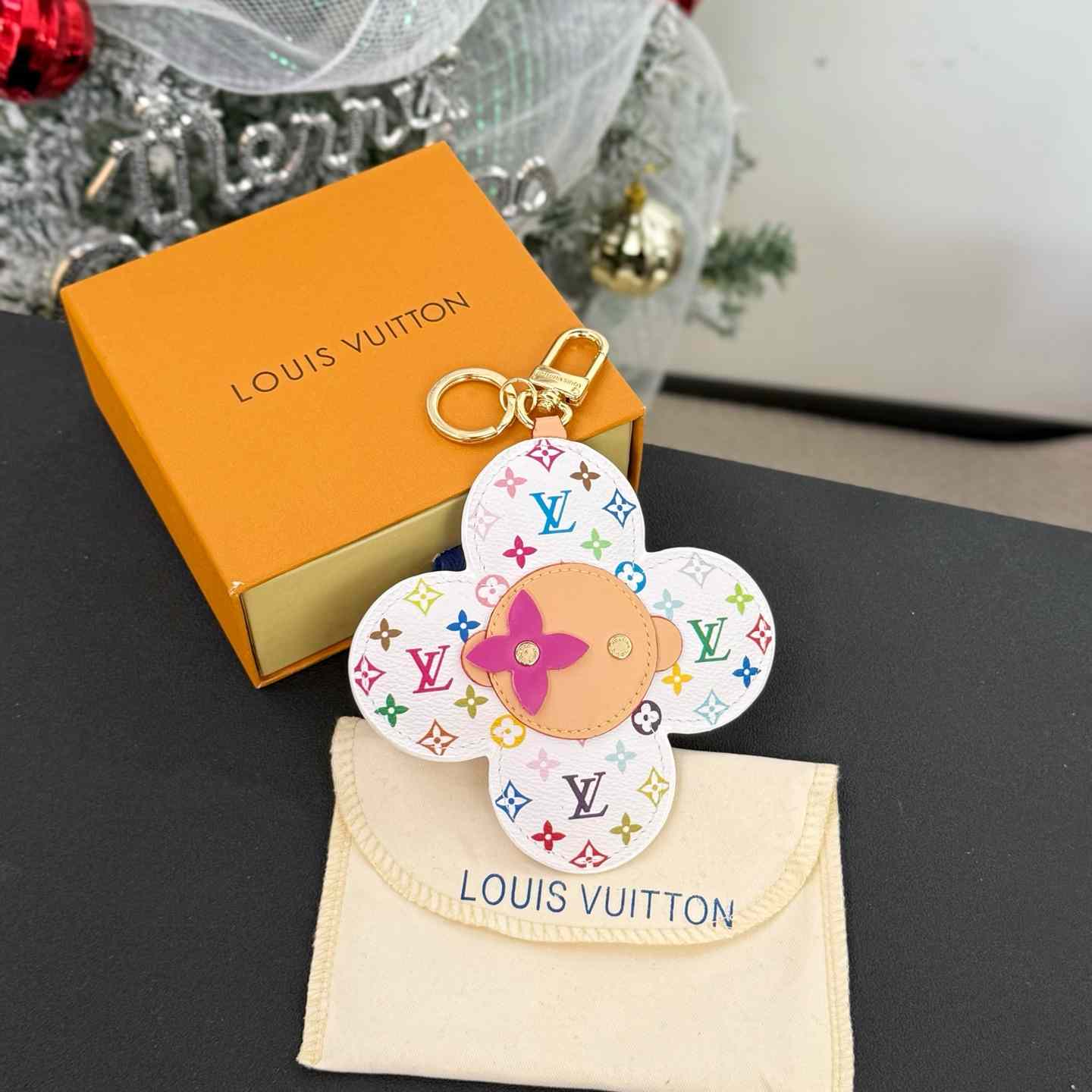 Louis Vuitton LV x TM Vivienne Head Bag Charm   M03728 - DopestKickz