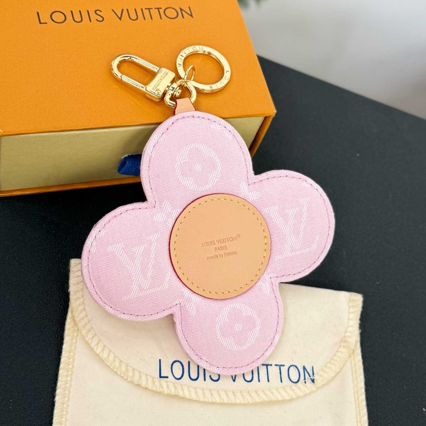 Louis Vuitton LV x TM Vivienne Head Bag Charm   M03823 - DopestKickz