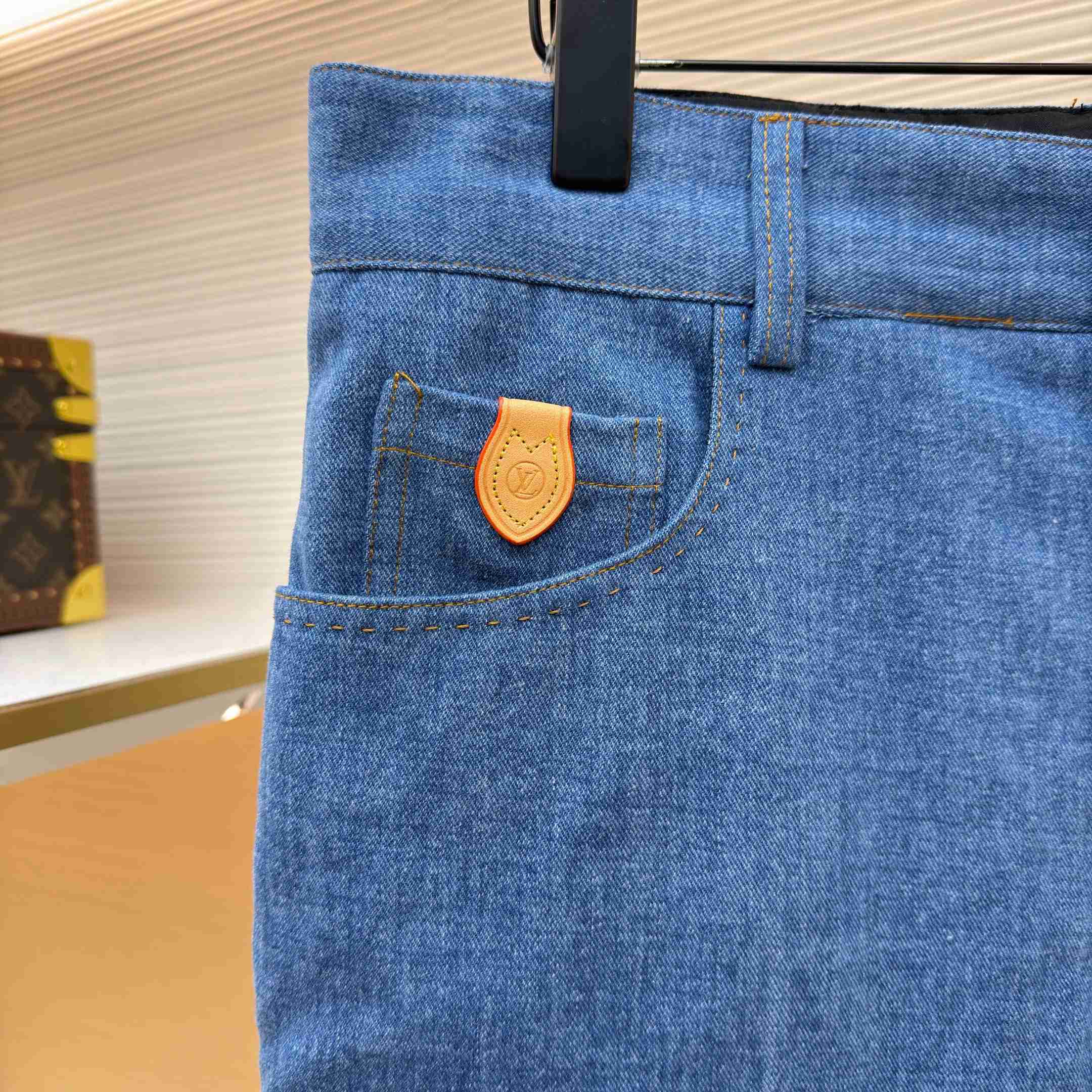 Louis Vuitton Silk Blend Denim Pants 1AJSK5 - DopestKickz