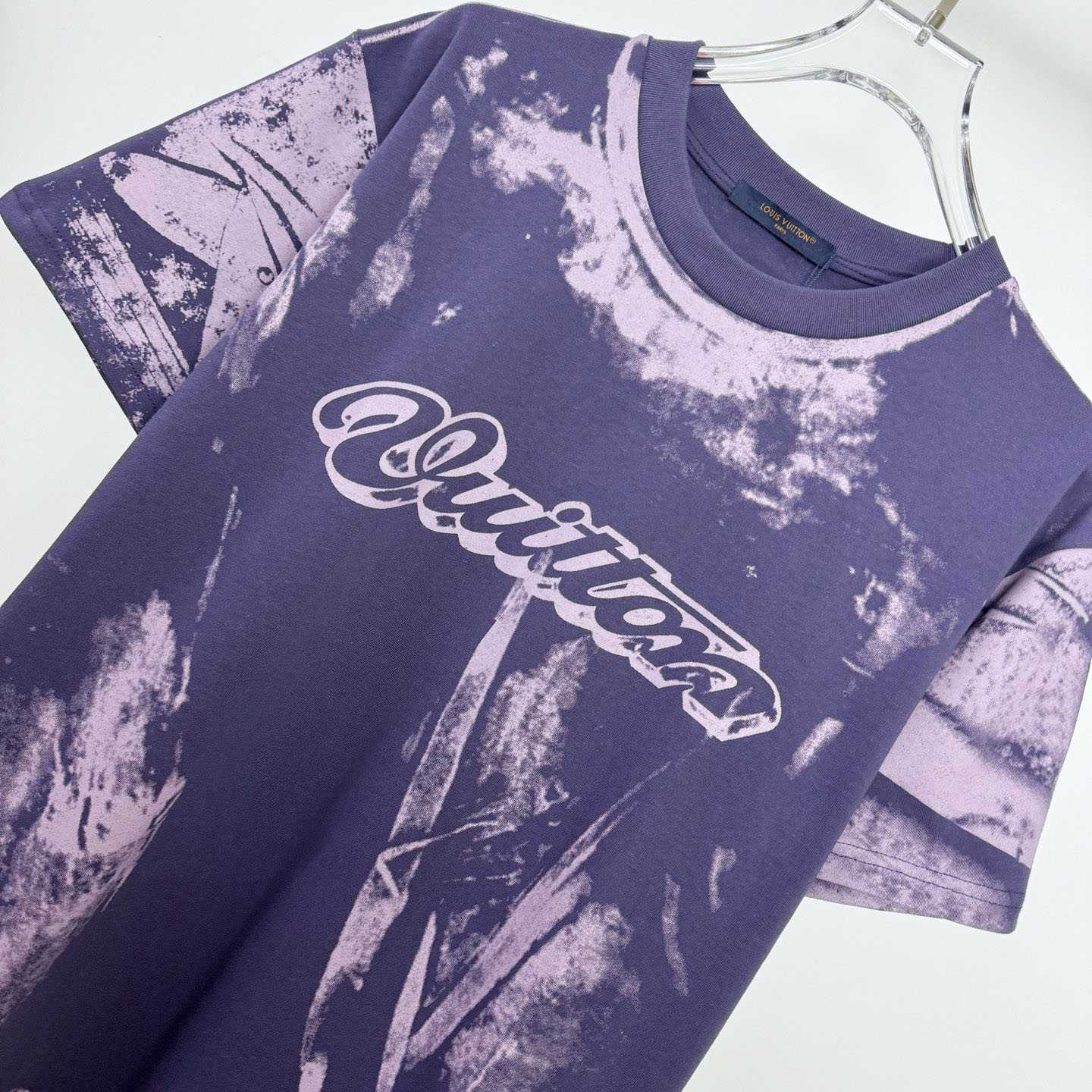  Louis Vuitton Overprinted Vuitton T-Shirt 1AJUDM - DopestKickz