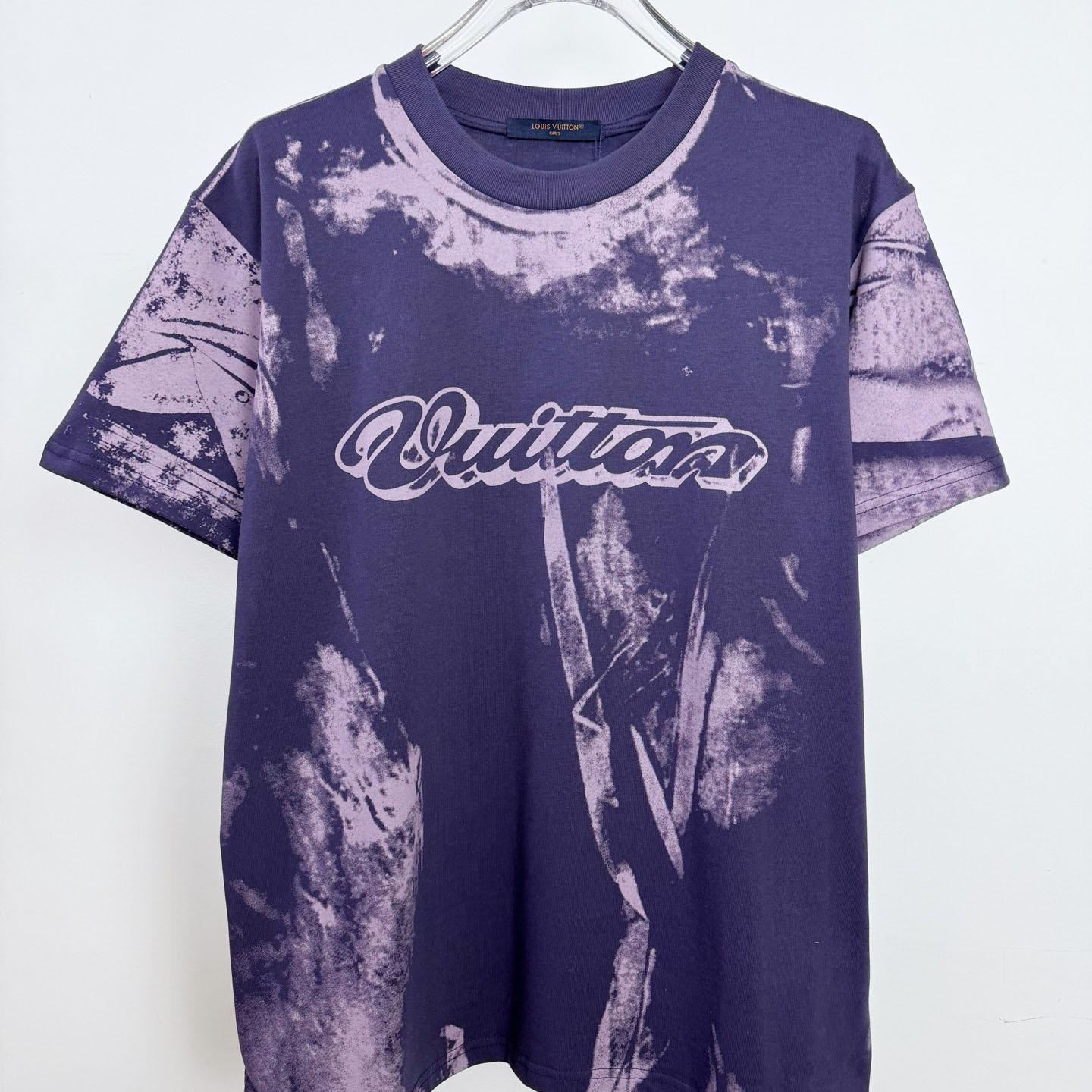  Louis Vuitton Overprinted Vuitton T-Shirt 1AJUDM - DopestKickz
