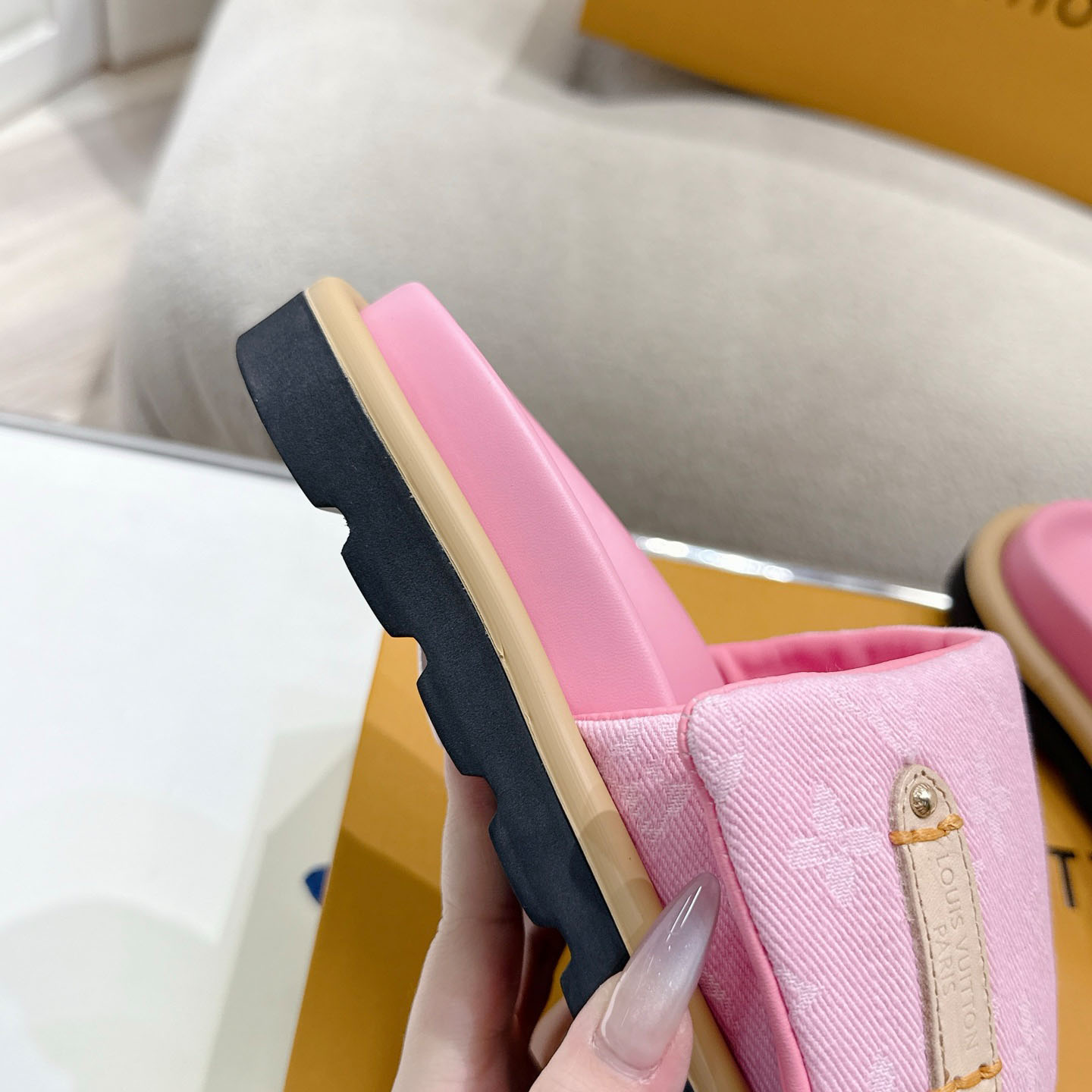 Louis Vuitton Pool Pillow Flat Comfort Mule 1AGUZH - DopestKickz