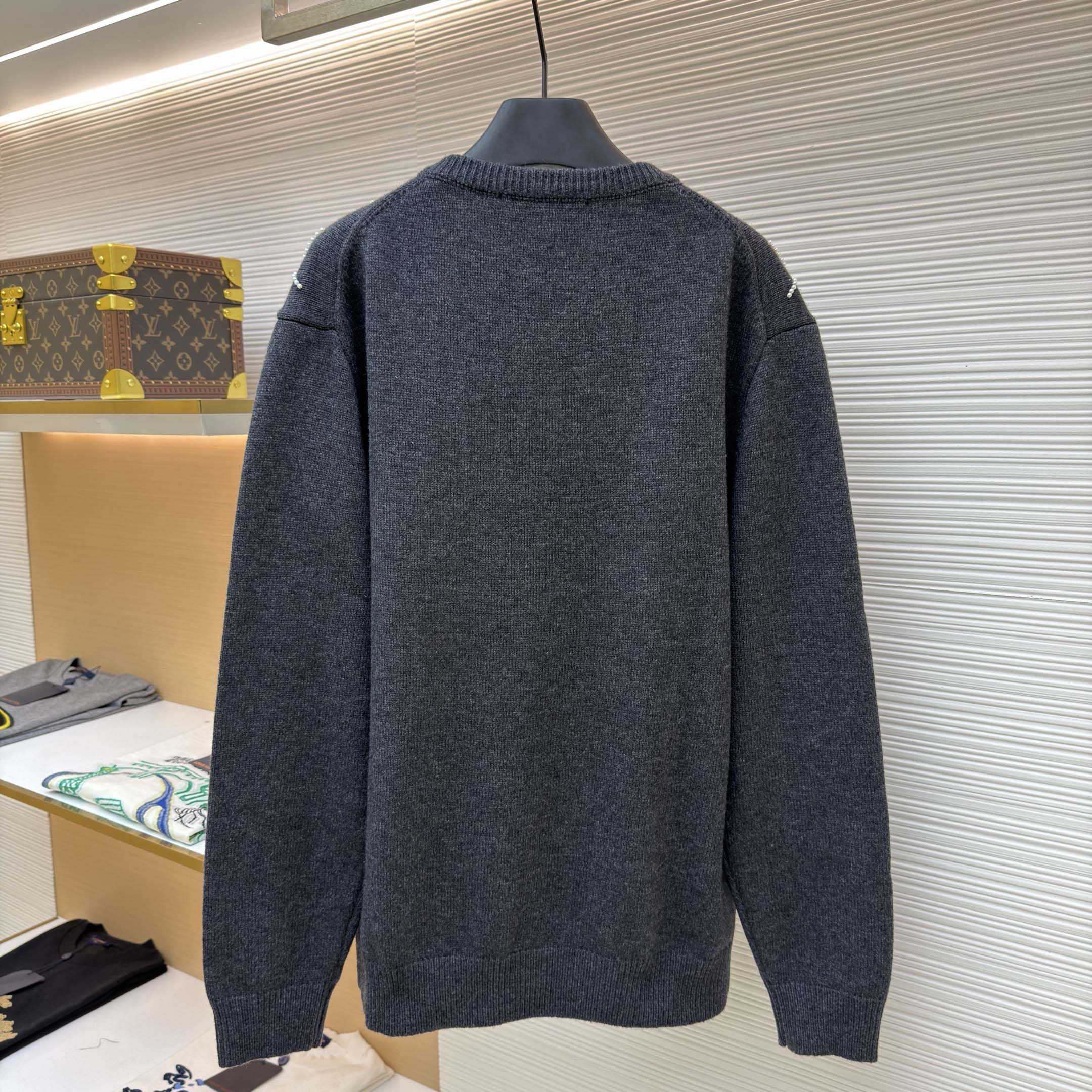 Louis Vuitton Cardigan With Pearly Embroidery   1AJBUT - DopestKickz