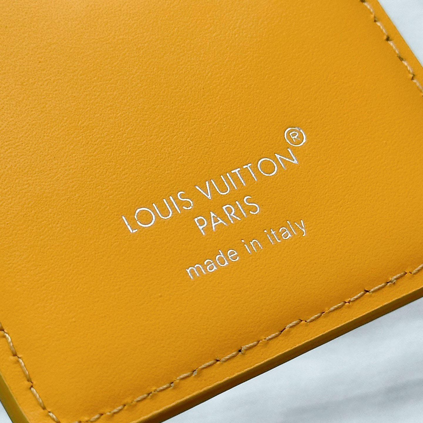 Louis Vuitton Magnetic Card Holder M12853 - DopestKickz