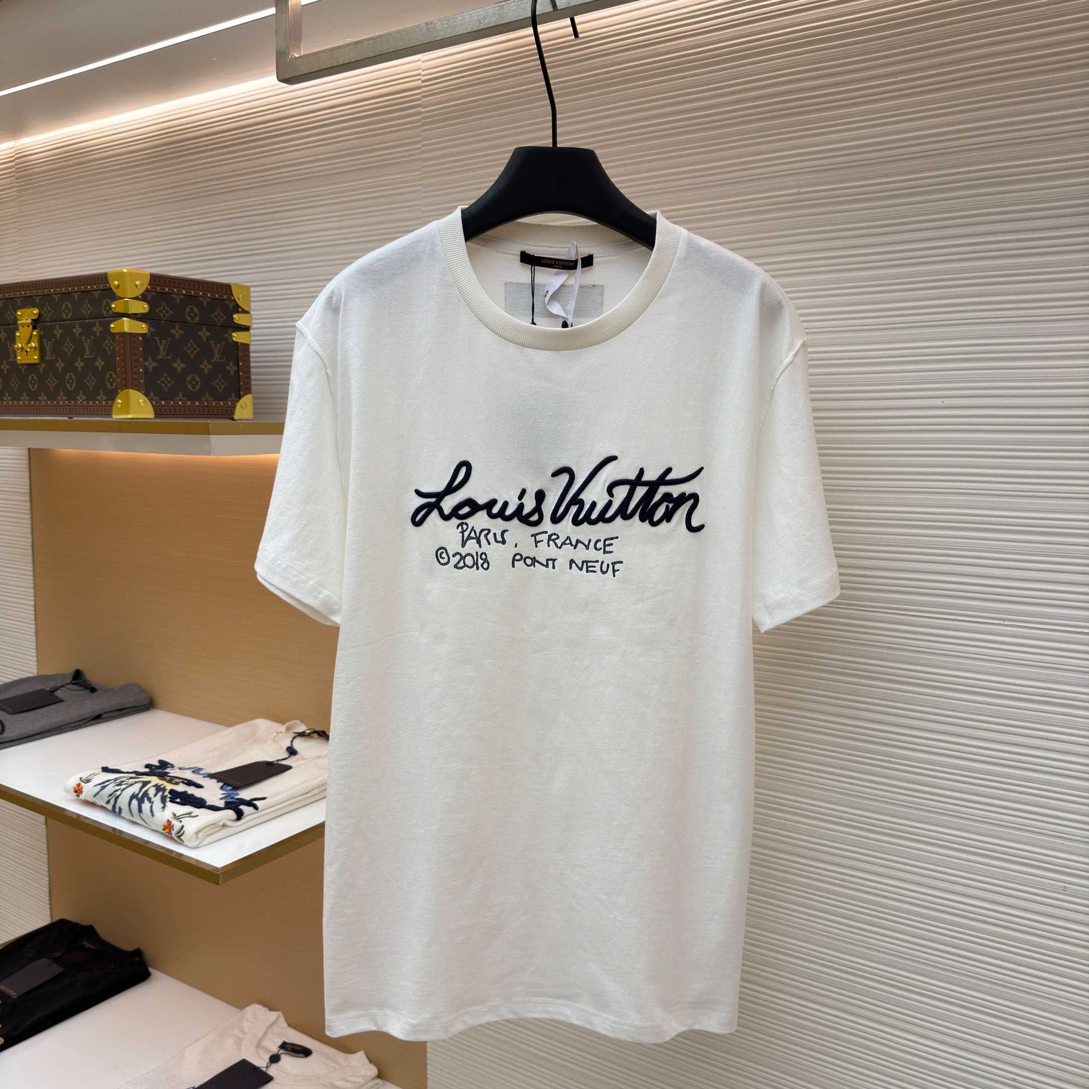  Louis Vuitton Embroidery T-Shirt - DopestKickz