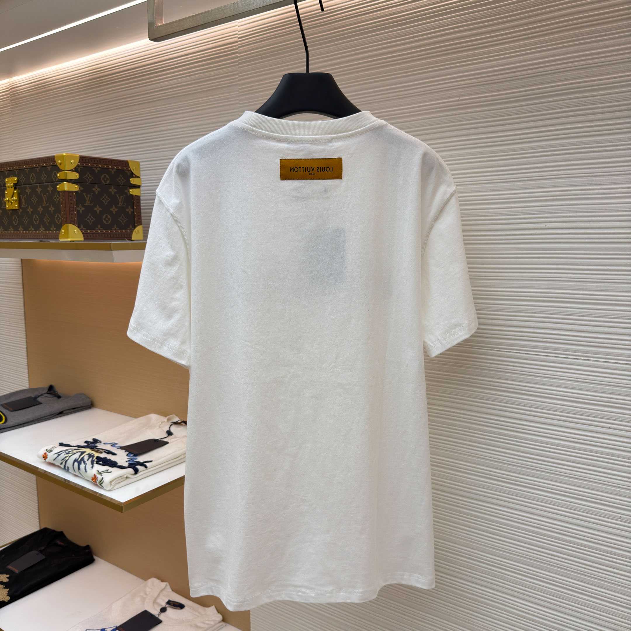  Louis Vuitton Embroidery T-Shirt - DopestKickz