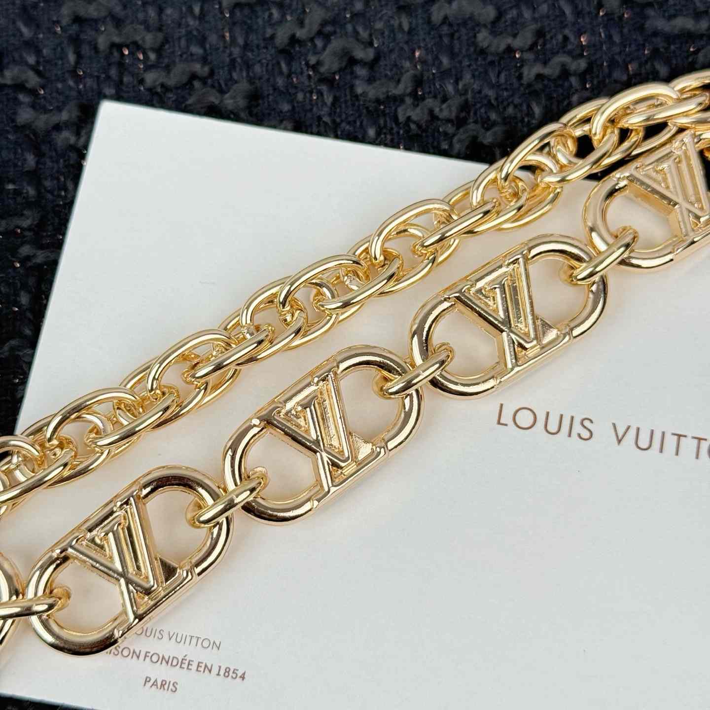 Louis Vuitton LV Flower Links Chain Belt   M03687 - DopestKickz