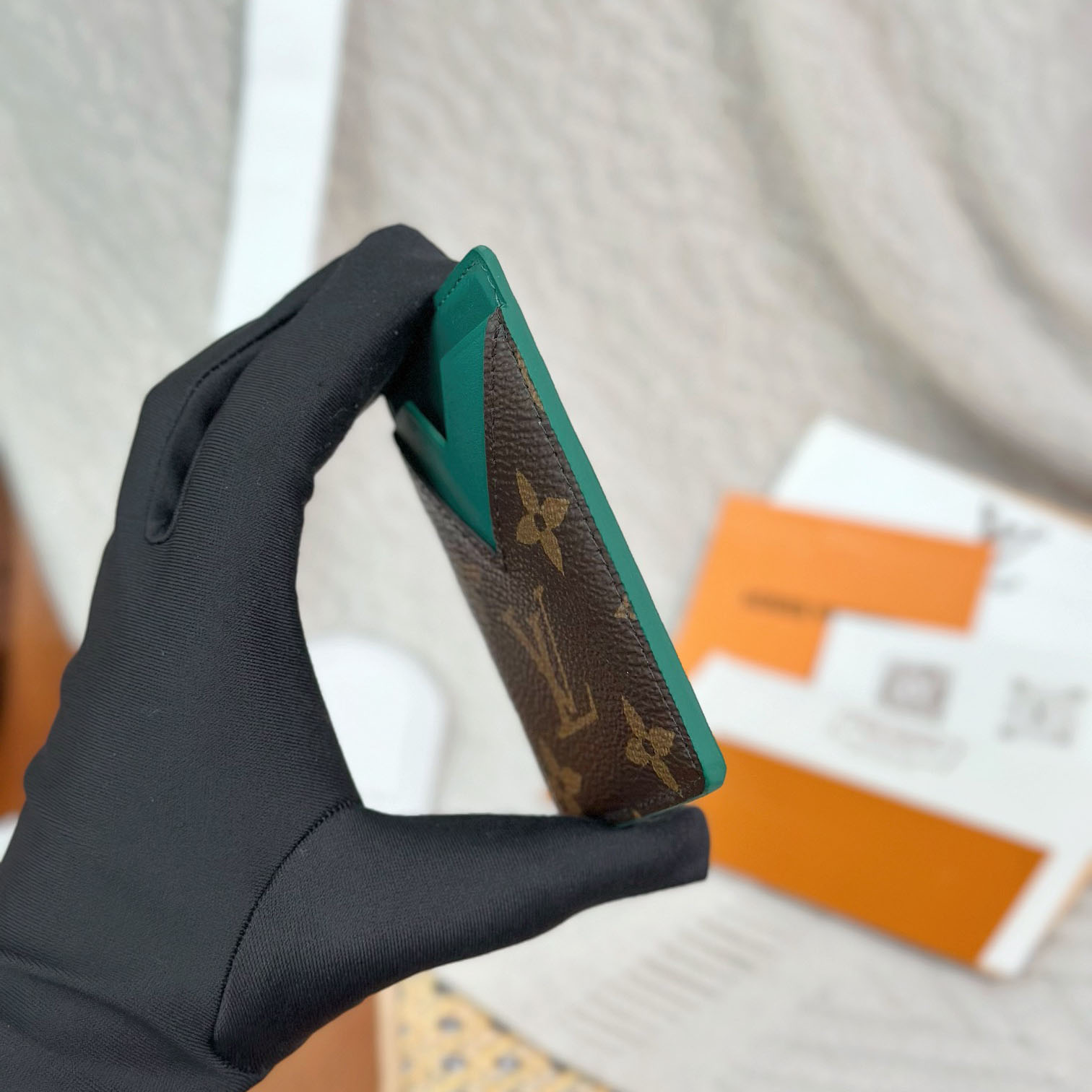 Louis Vuitton Magnetic Card Holder M12855 - DopestKickz