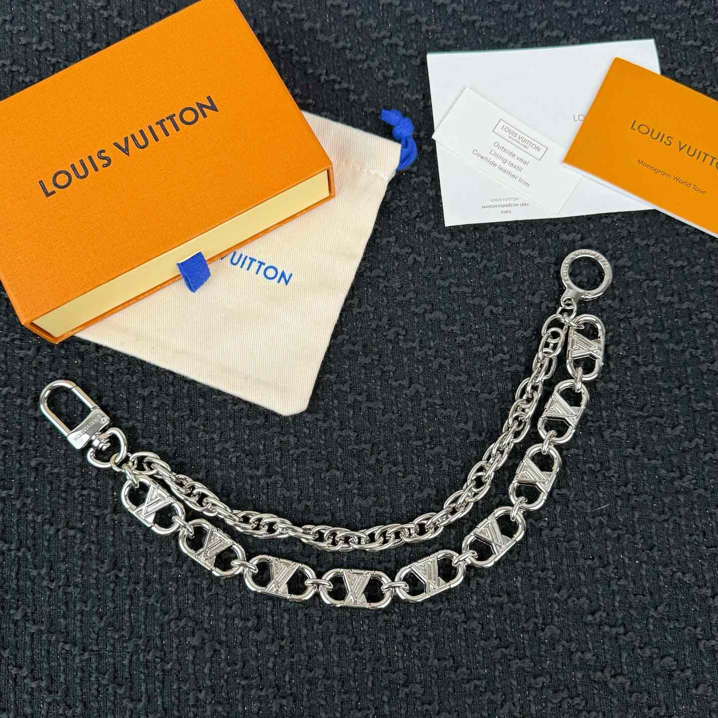Louis Vuitton LV Flower Links Chain Belt   M03687 - DopestKickz