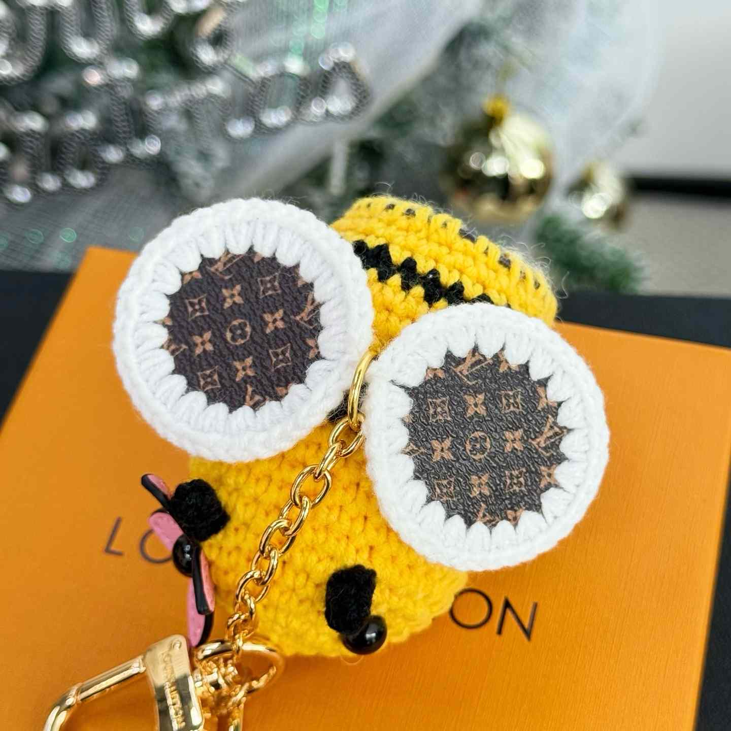 Louis Vuitton Bee LV Crochet Bag Charm   M02585 - DopestKickz
