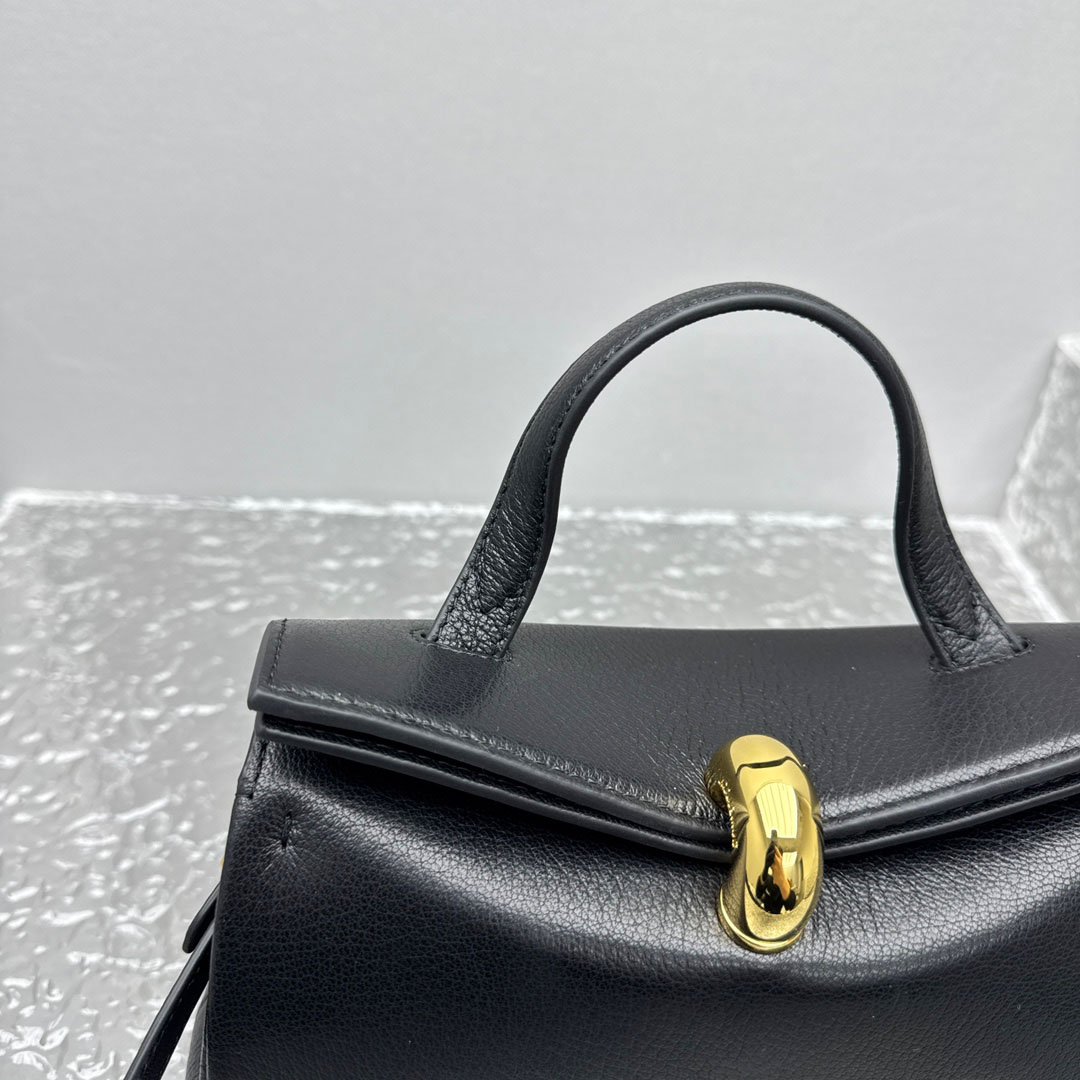 Jacquemus Small Valerie Bag - DopestKickz
