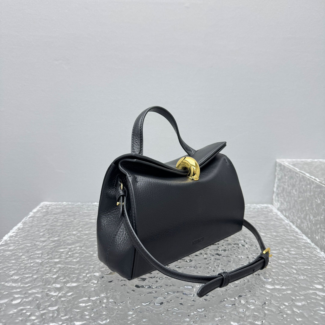 Jacquemus Small Valerie Bag - DopestKickz
