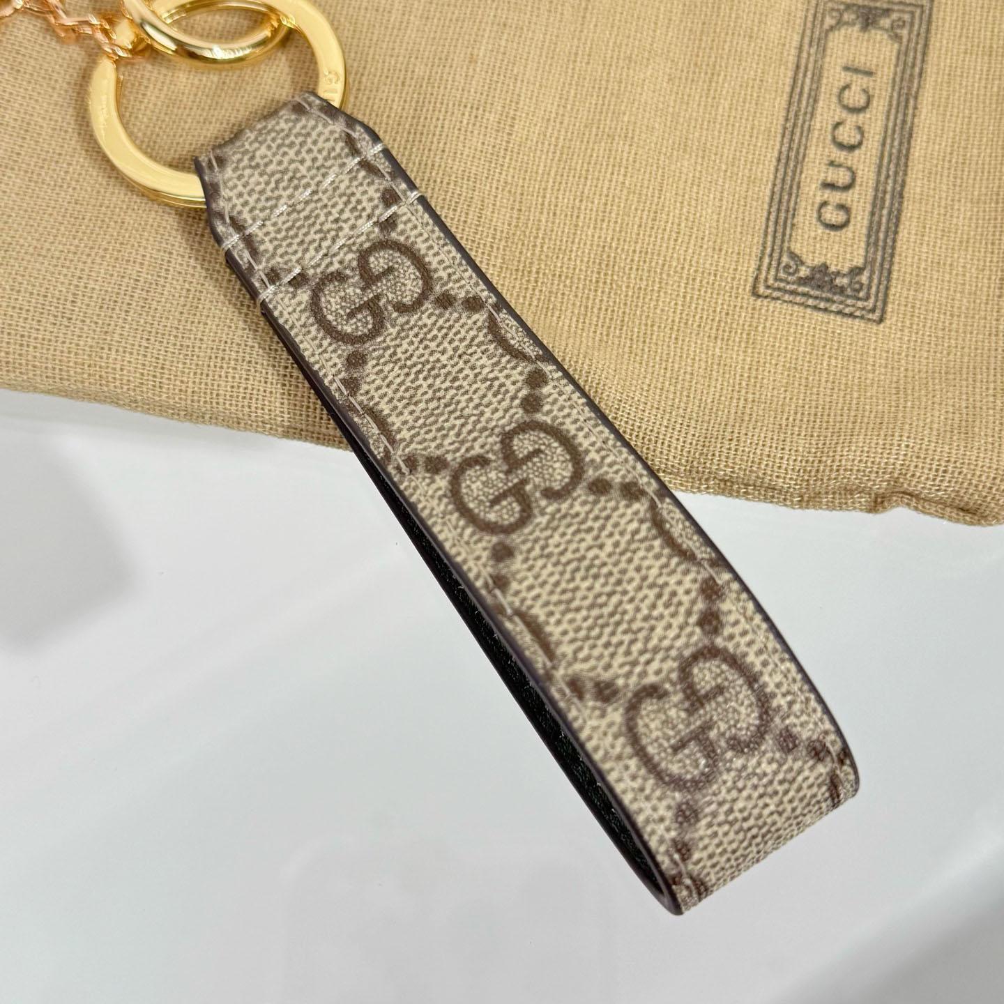 Gucci GG Keychain With Double G  - DopestKickz