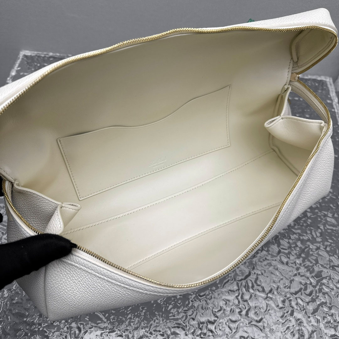 Loro Piana Extra Softy Bag L33  - DopestKickz