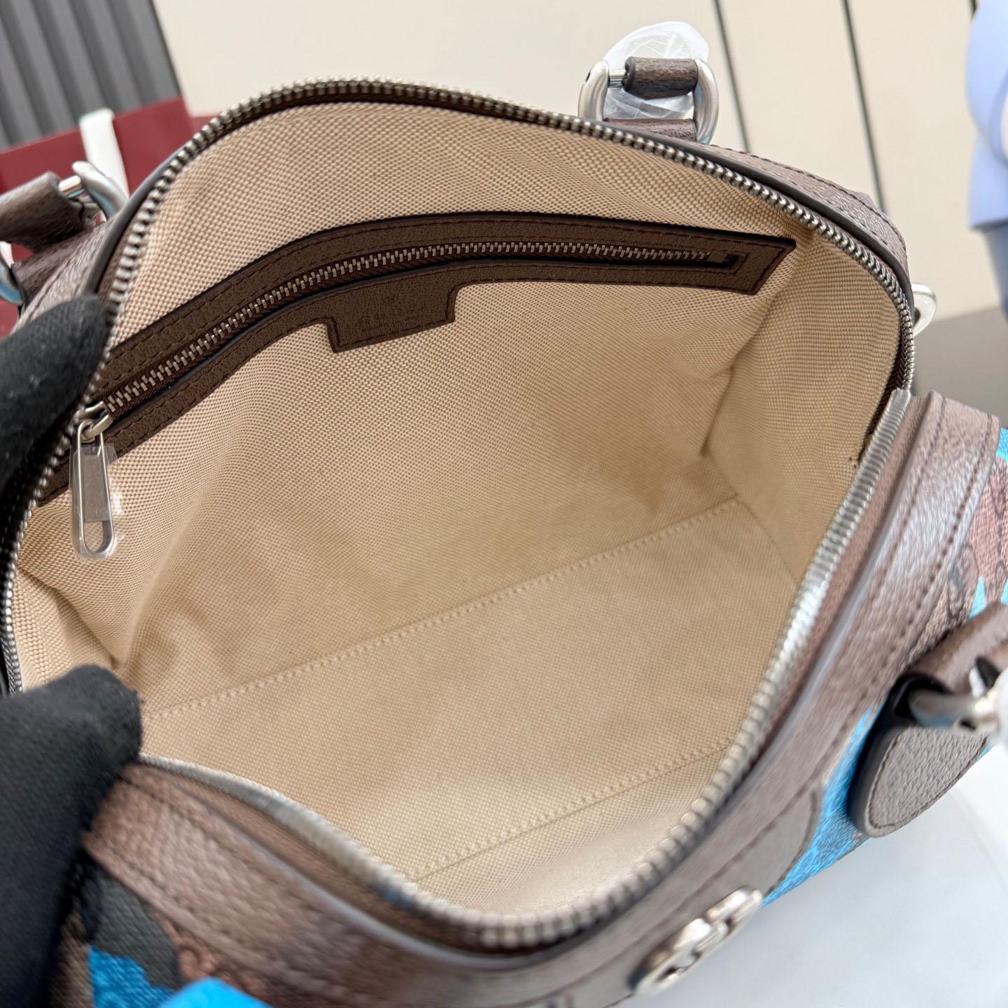 Gucci GG Small Duffle Bag 854860 - DopestKickz