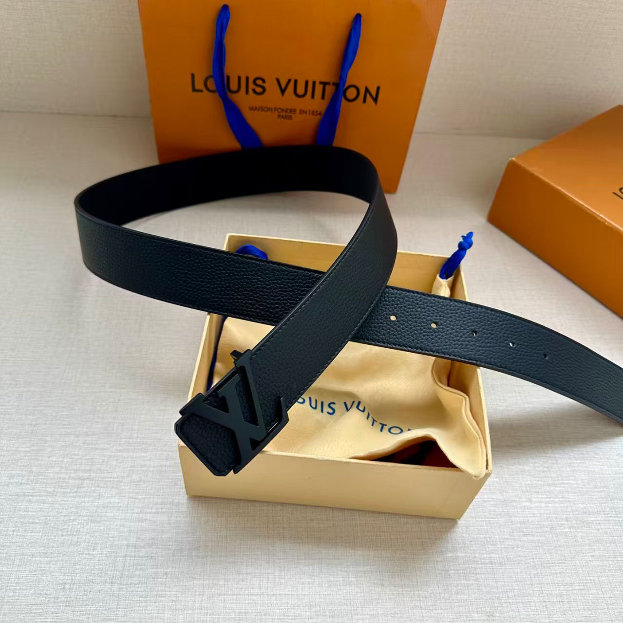 Louis Vuitton Initiales 40mm Reversible Belt - DopestKickz