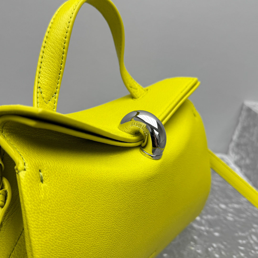 Jacquemus Small Valerie Bag - DopestKickz