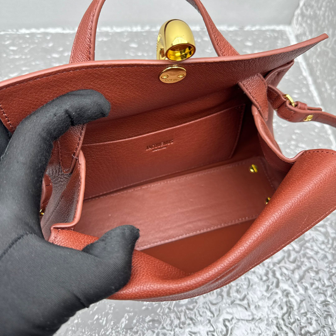 Jacquemus Small Valerie Bag - DopestKickz