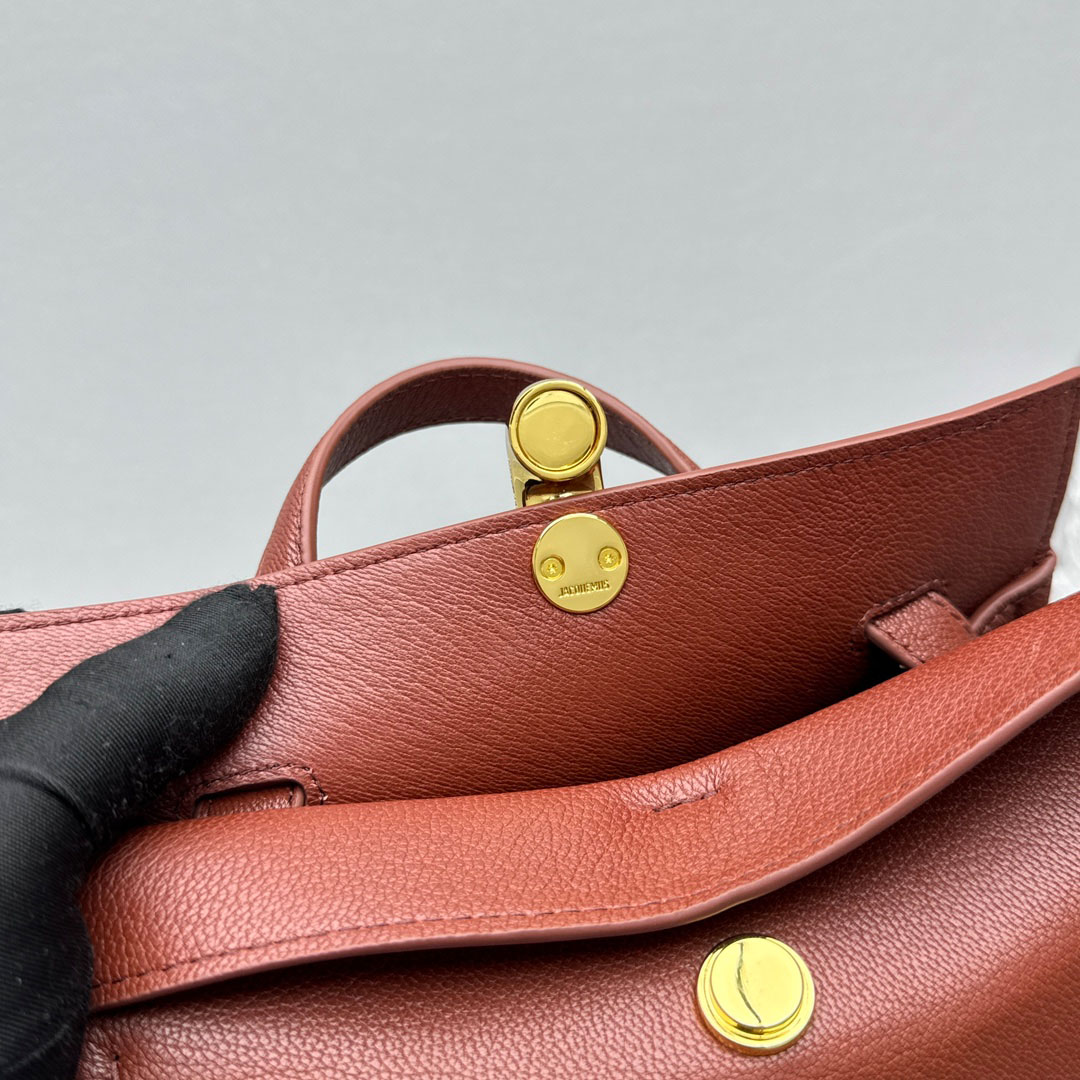 Jacquemus Small Valerie Bag - DopestKickz