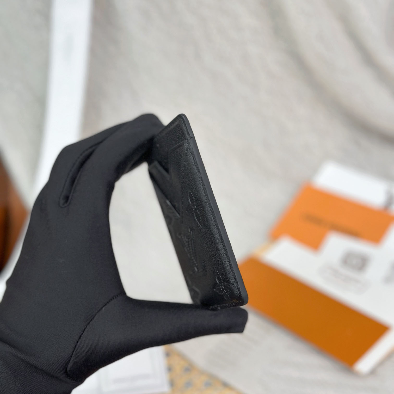 Louis Vuitton Magnetic Card Holder M26738 - DopestKickz